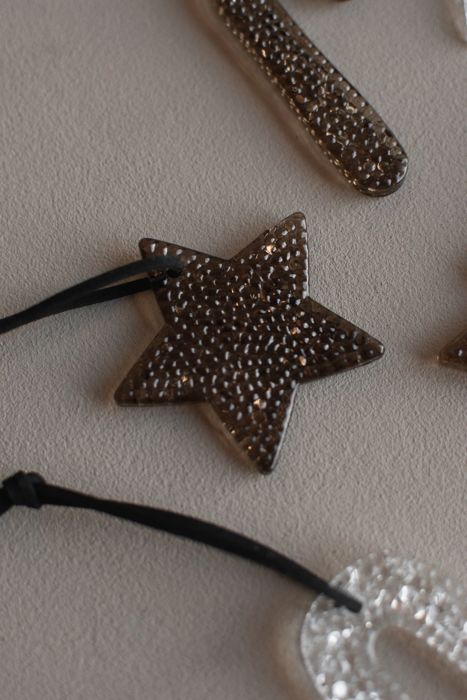Decoración colgante Airy hanging star, Brown DBKD