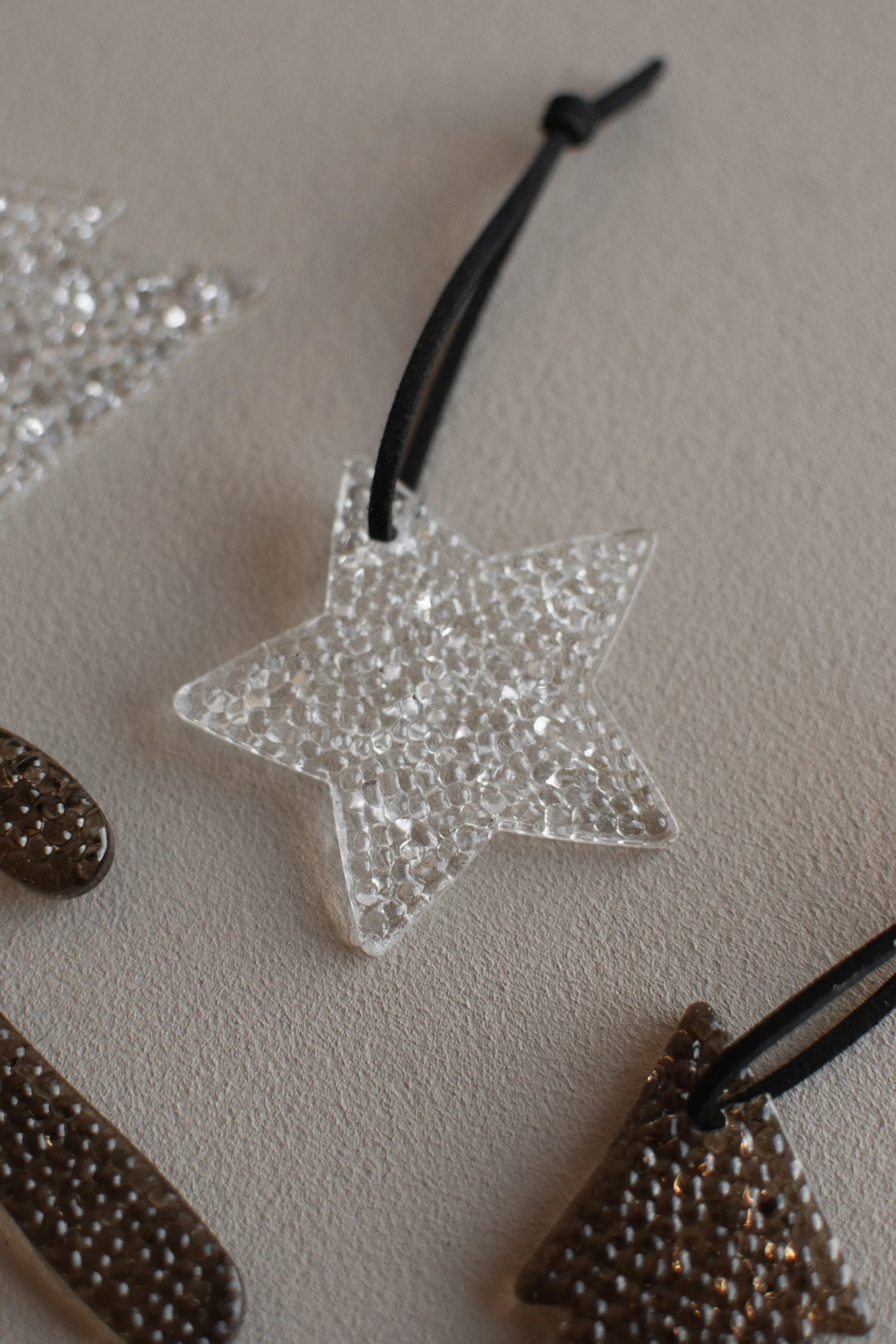 Decoración colgante Airy hanging star, Clear DBKD