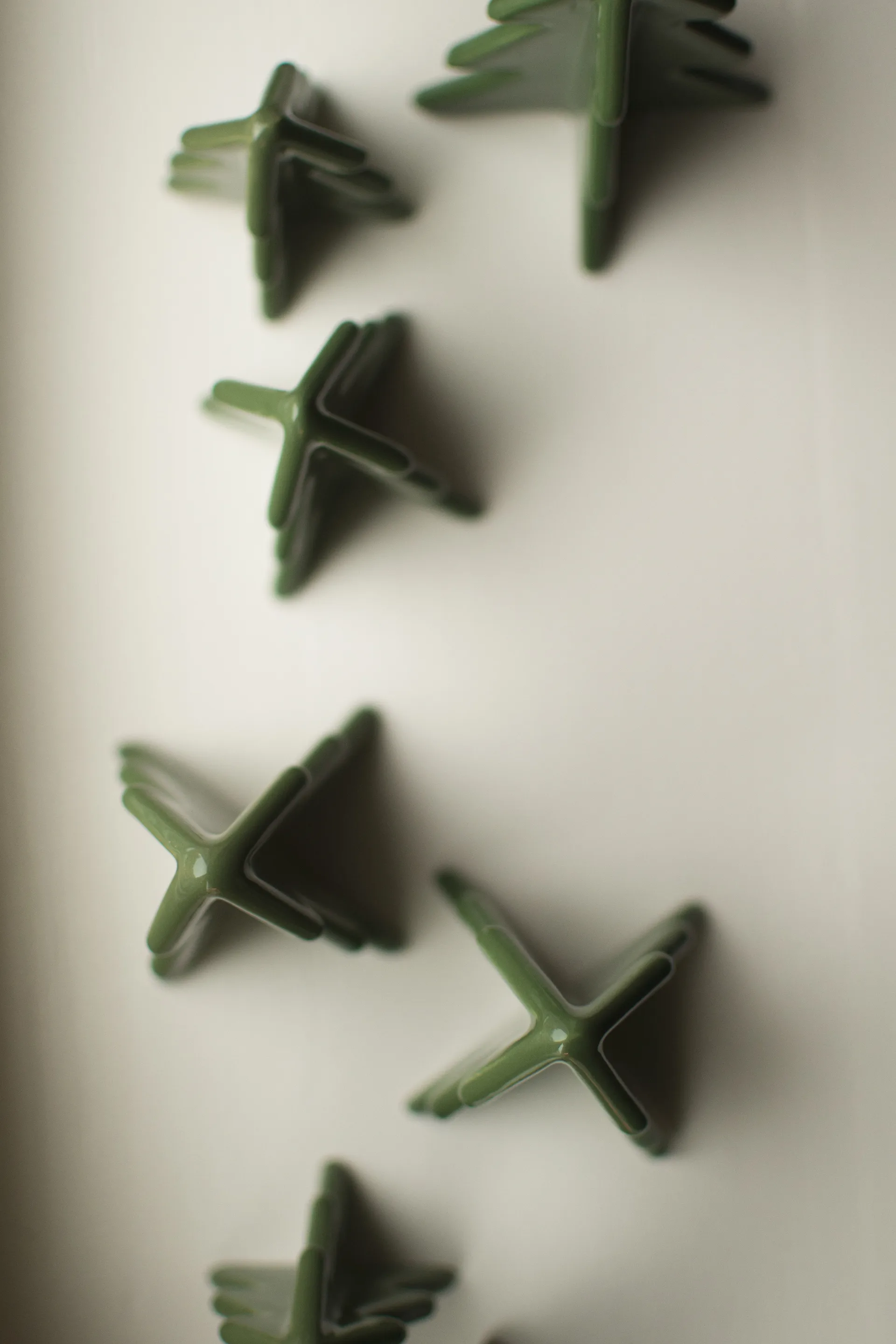 Decoración de árbol de invierno, Verde, 7 cm DBKD