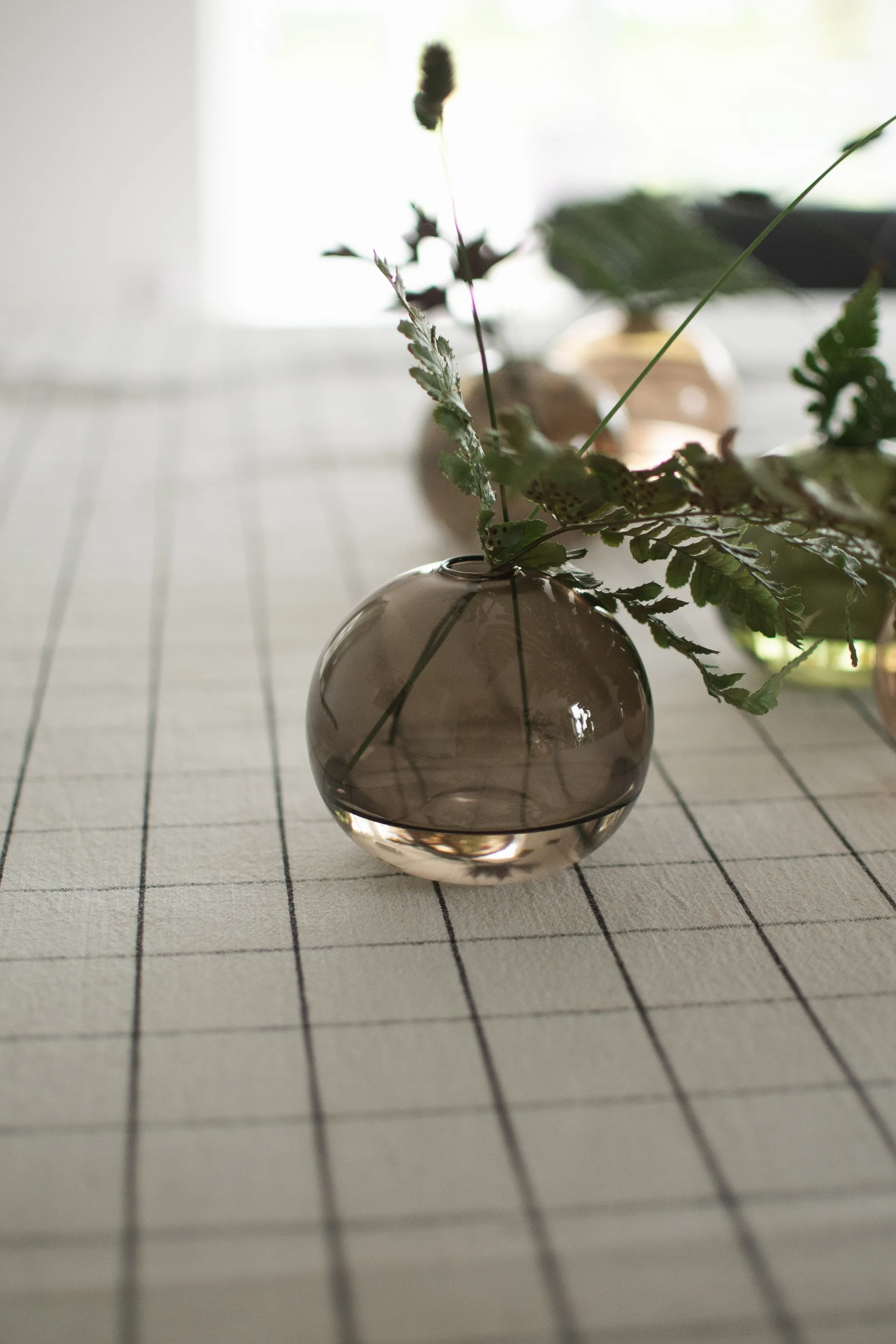 Jarrón Ball Ø10 cm, Marrón DBKD