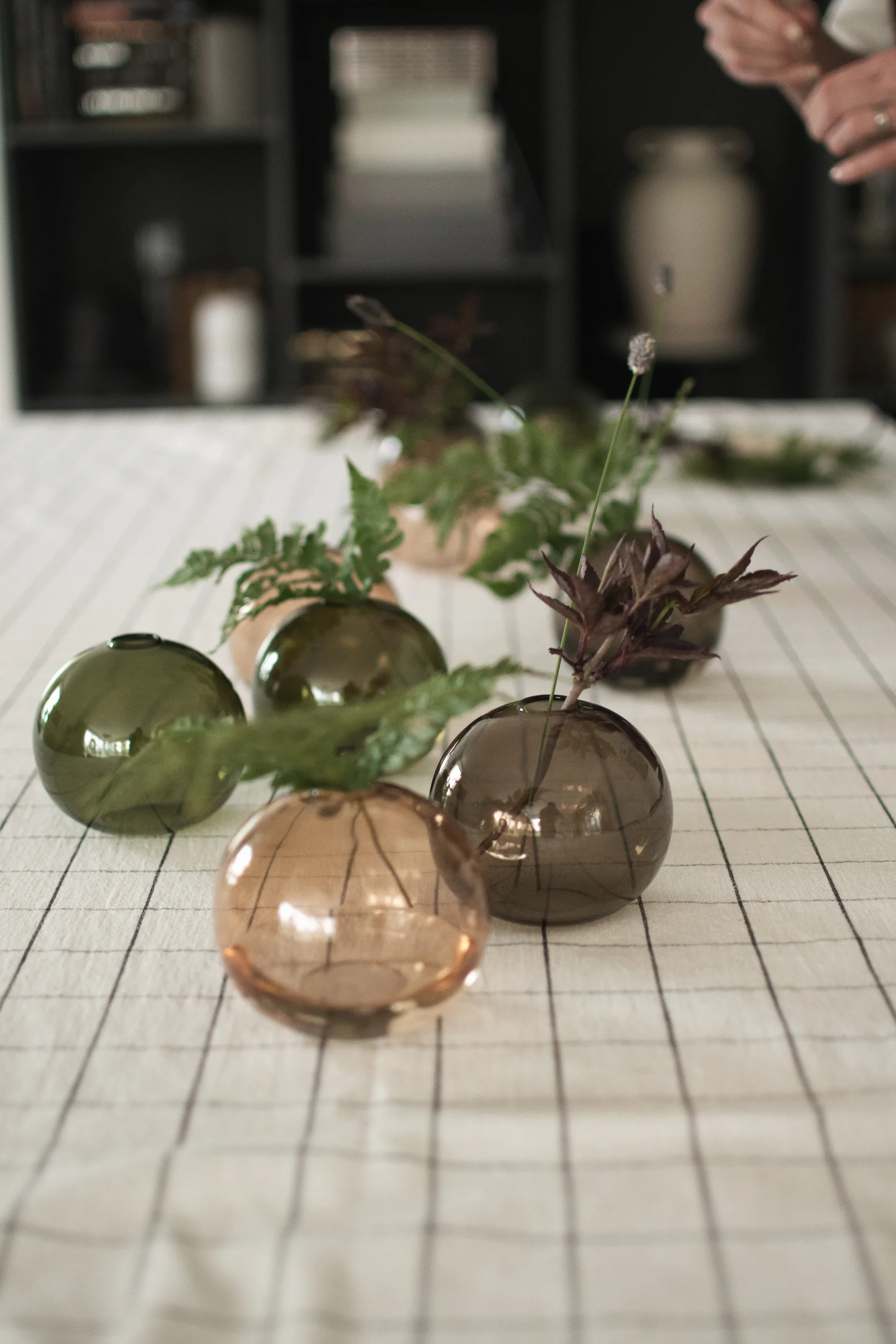 Jarrón Ball Ø10 cm, Marrón DBKD