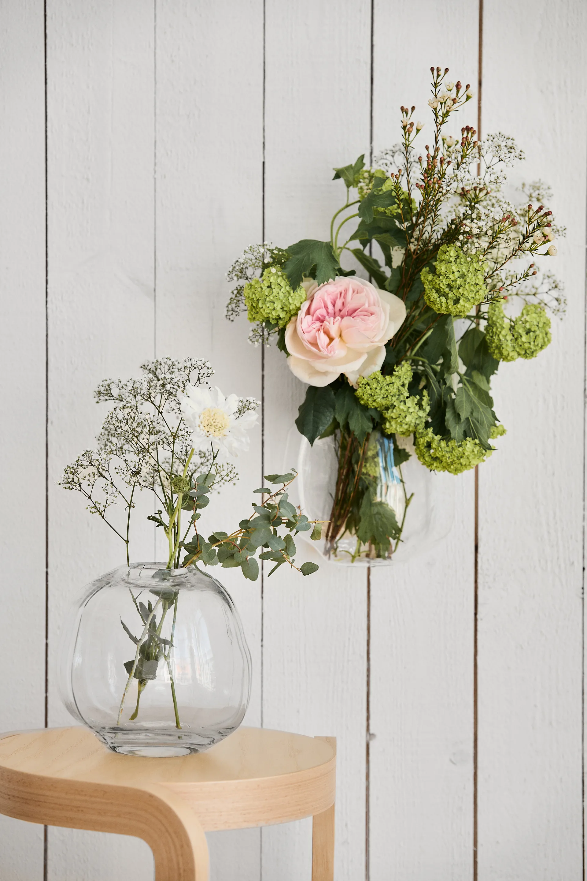 Jarrón de pared Pebble transparente, grande Ø18 cm DBKD