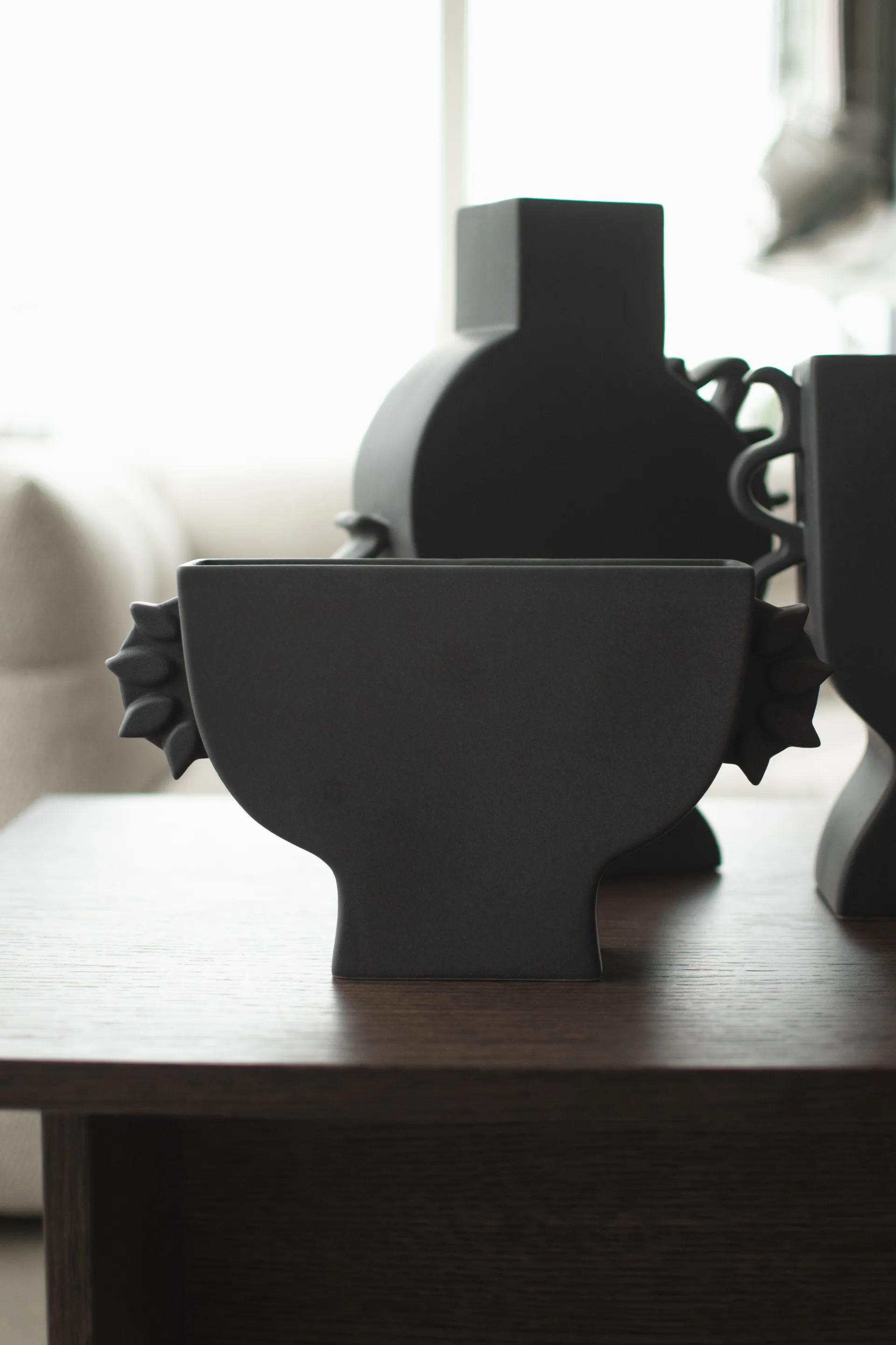 Jarrón plano 16 cm, Negro DBKD