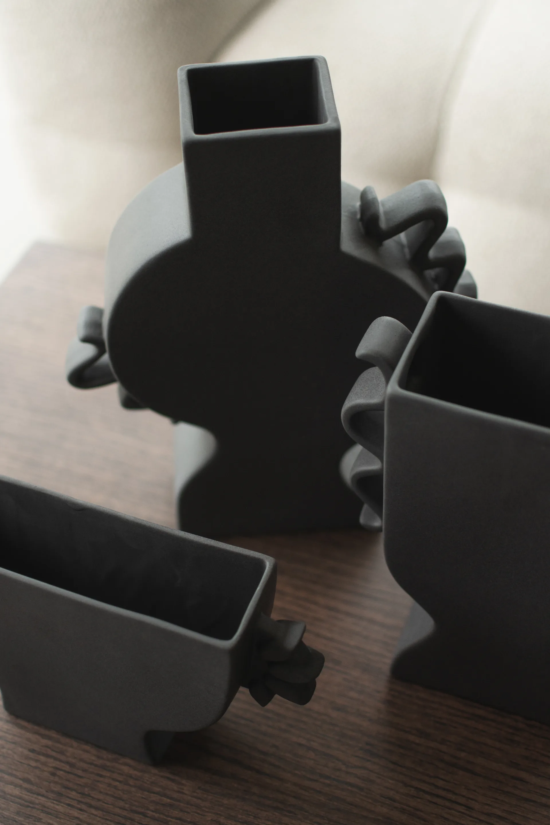 Jarrón plano 33 cm, Negro DBKD