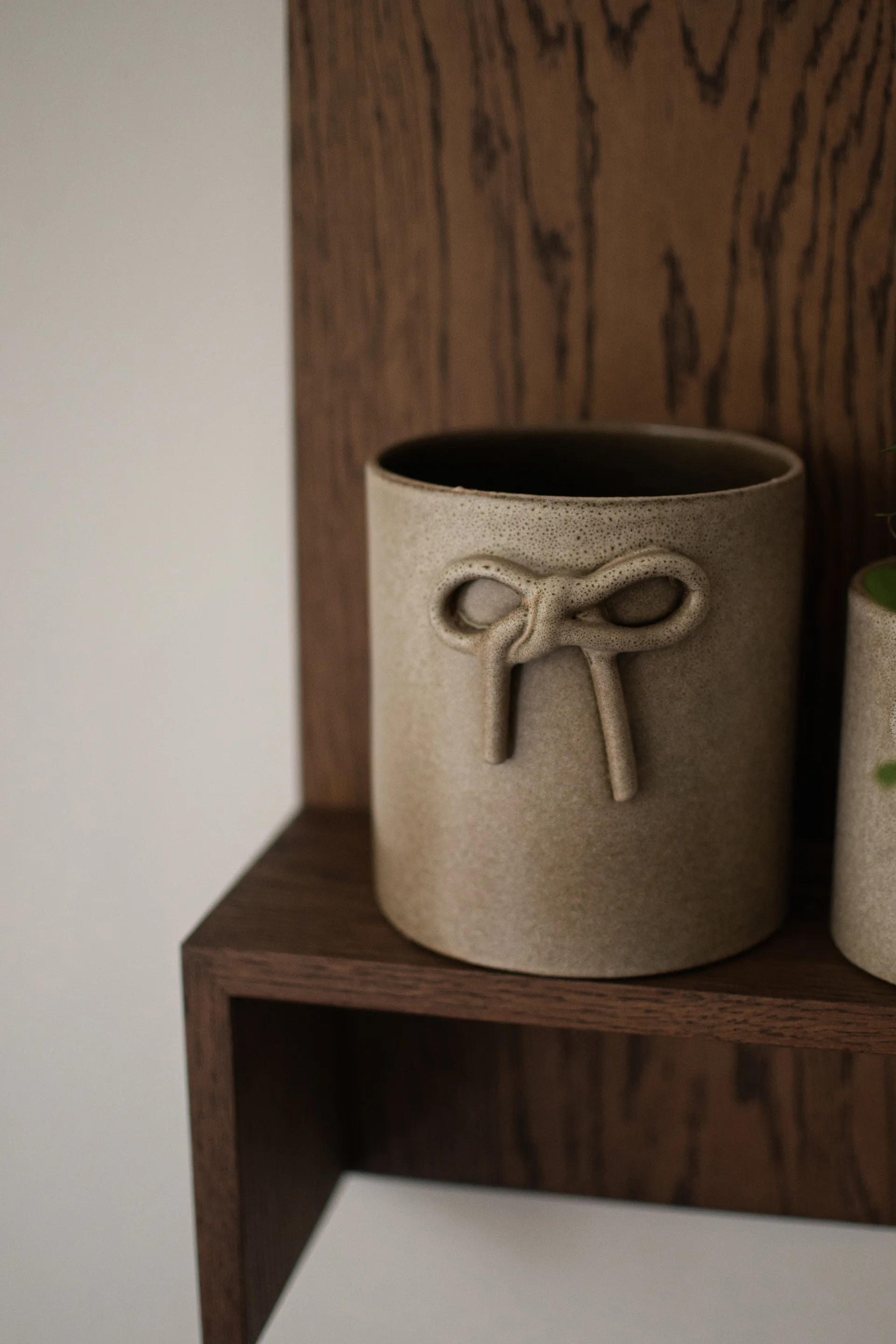 Maceta Bow Ø14 cm, Beige DBKD