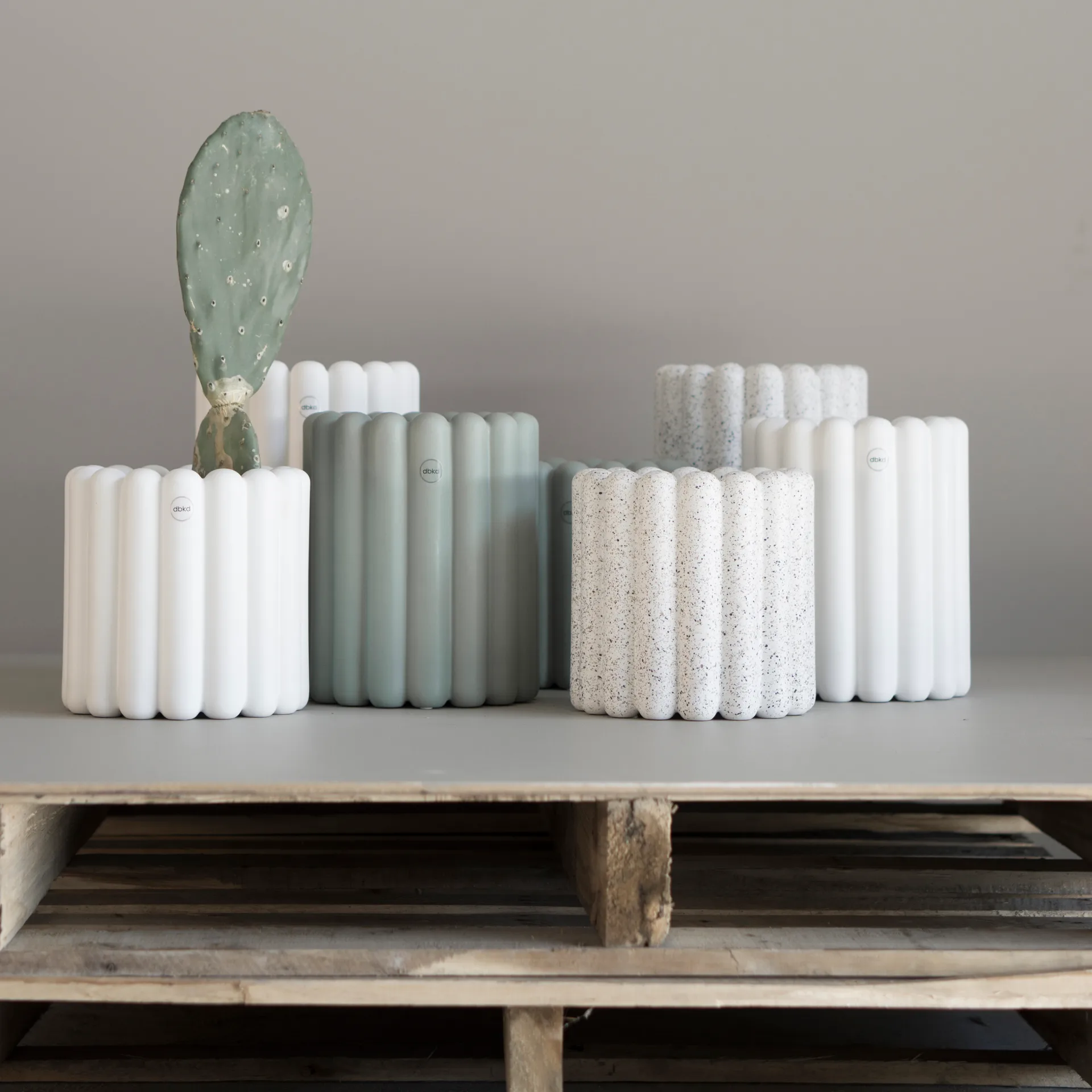 Maceta Mist grande Ø19x27 cm, White DBKD