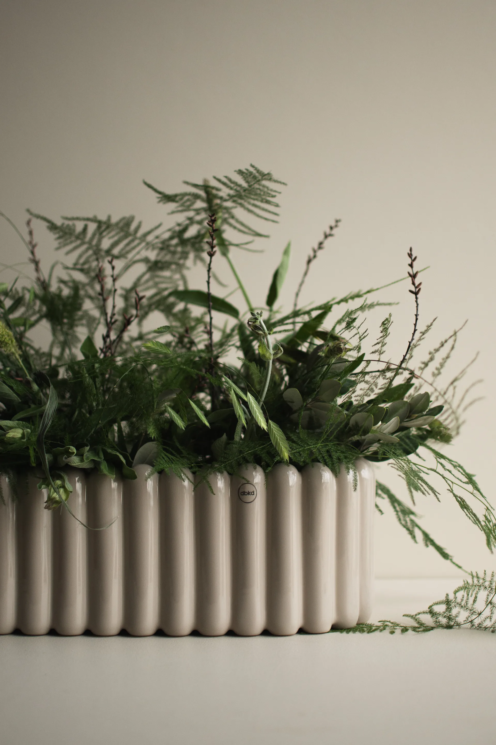 Maceta Mist ovalada, Topo brillante DBKD