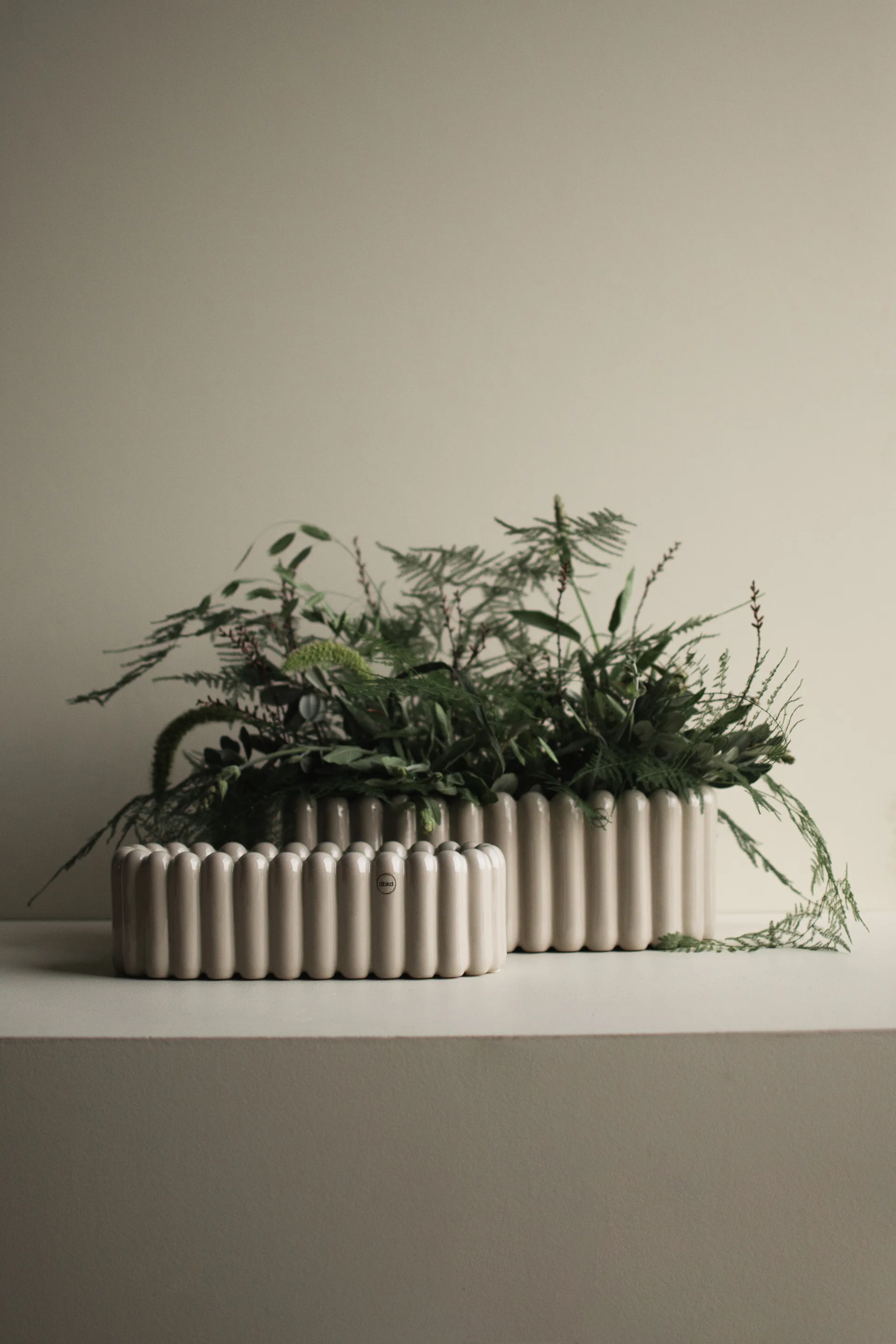 Maceta Mist ovalada, Topo brillante DBKD