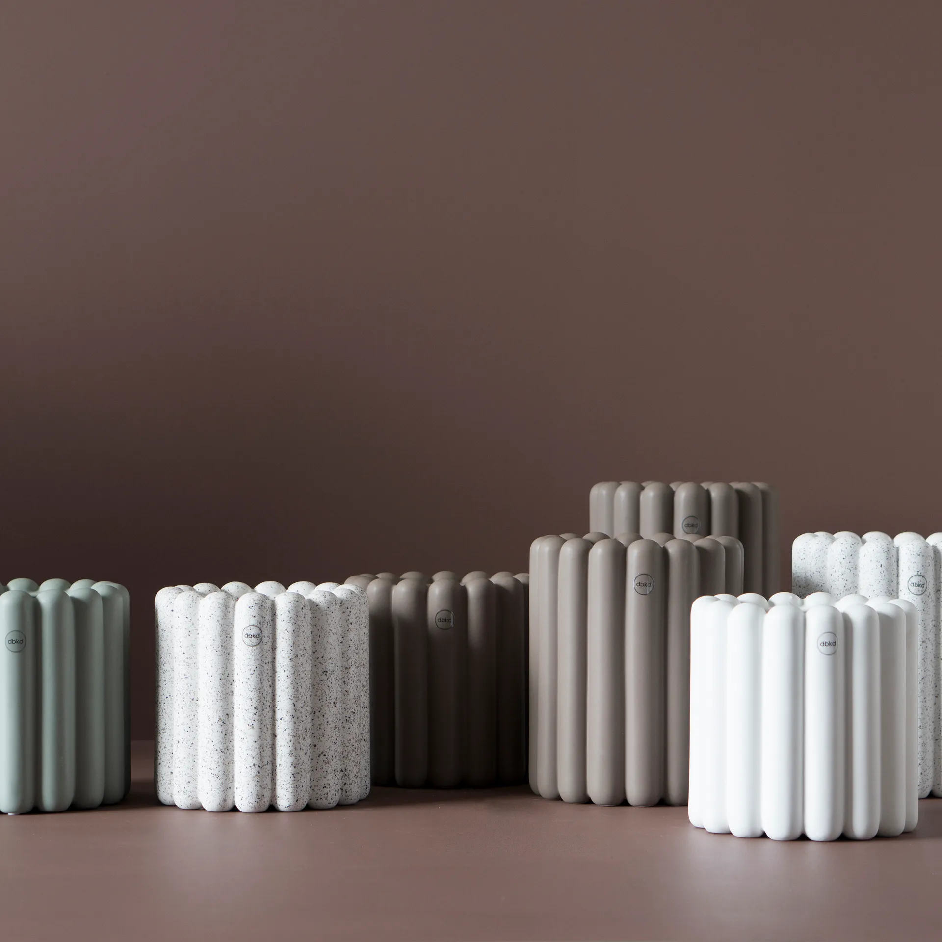 Maceta Mist pequeña Ø19x19 cm, Dust DBKD