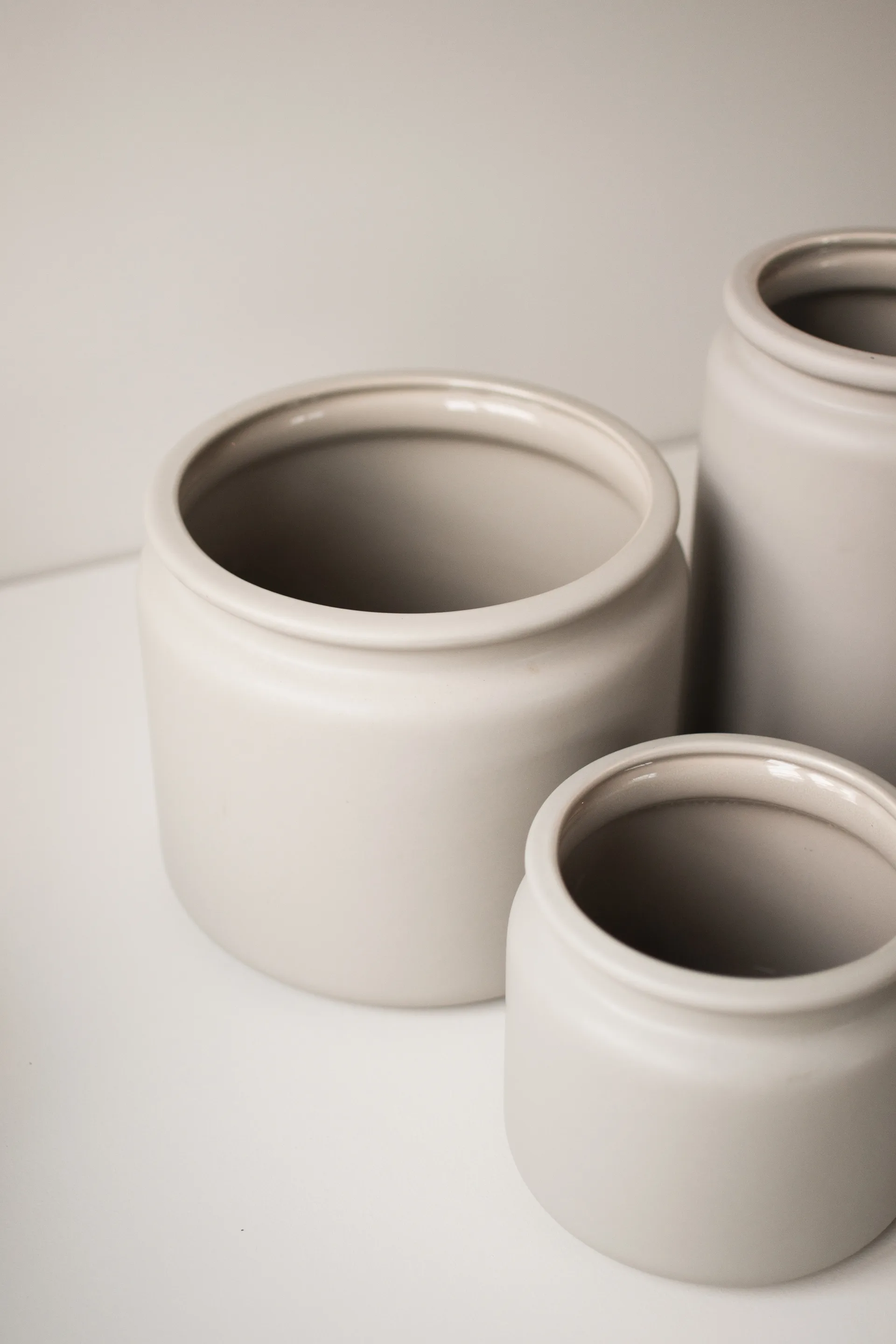 Maceta Pure mole (gris), mediana, Ø 23 cm DBKD