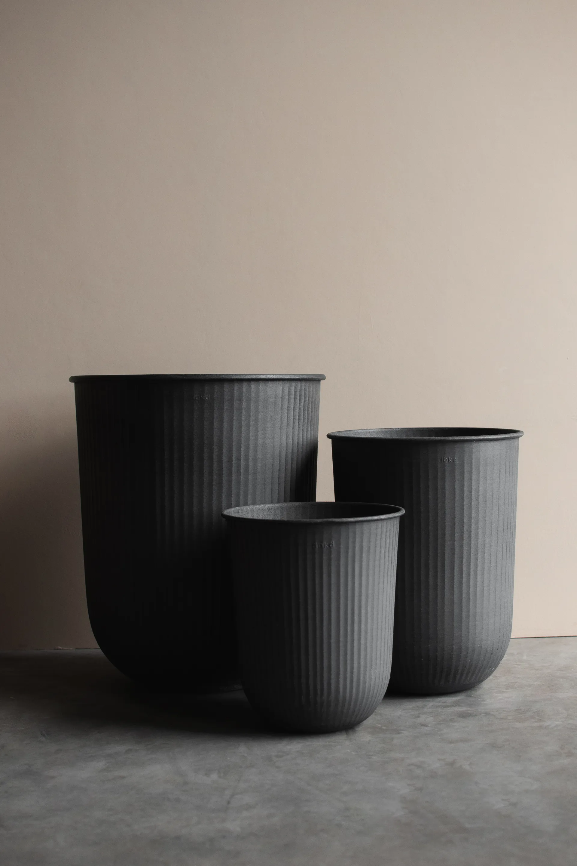 Set de 3 macetas Out stripe, Black DBKD