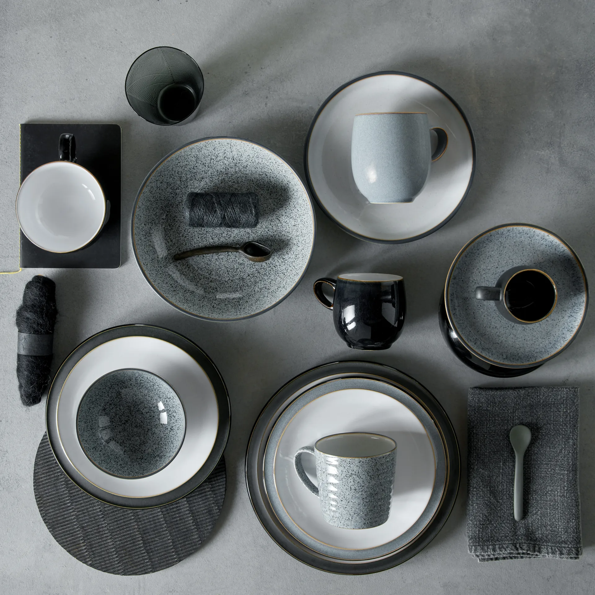 Platillo Studio Grey coupe 17 cm, Granite Denby