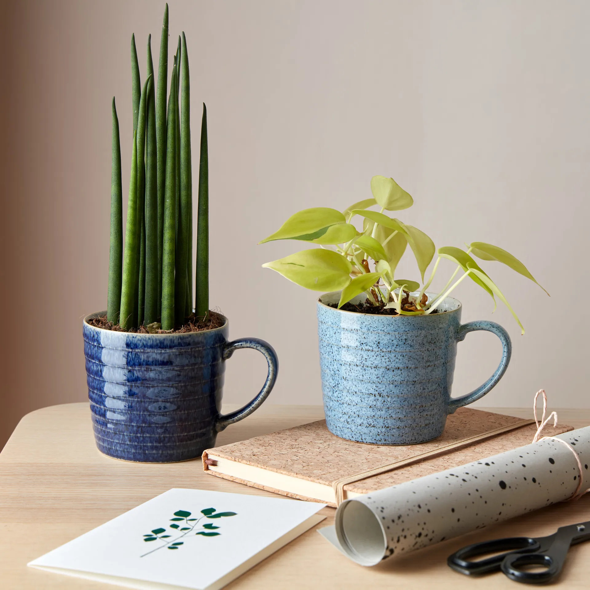 Taza Studio Blue acanalada 40 cl, Flint-chalk Denby