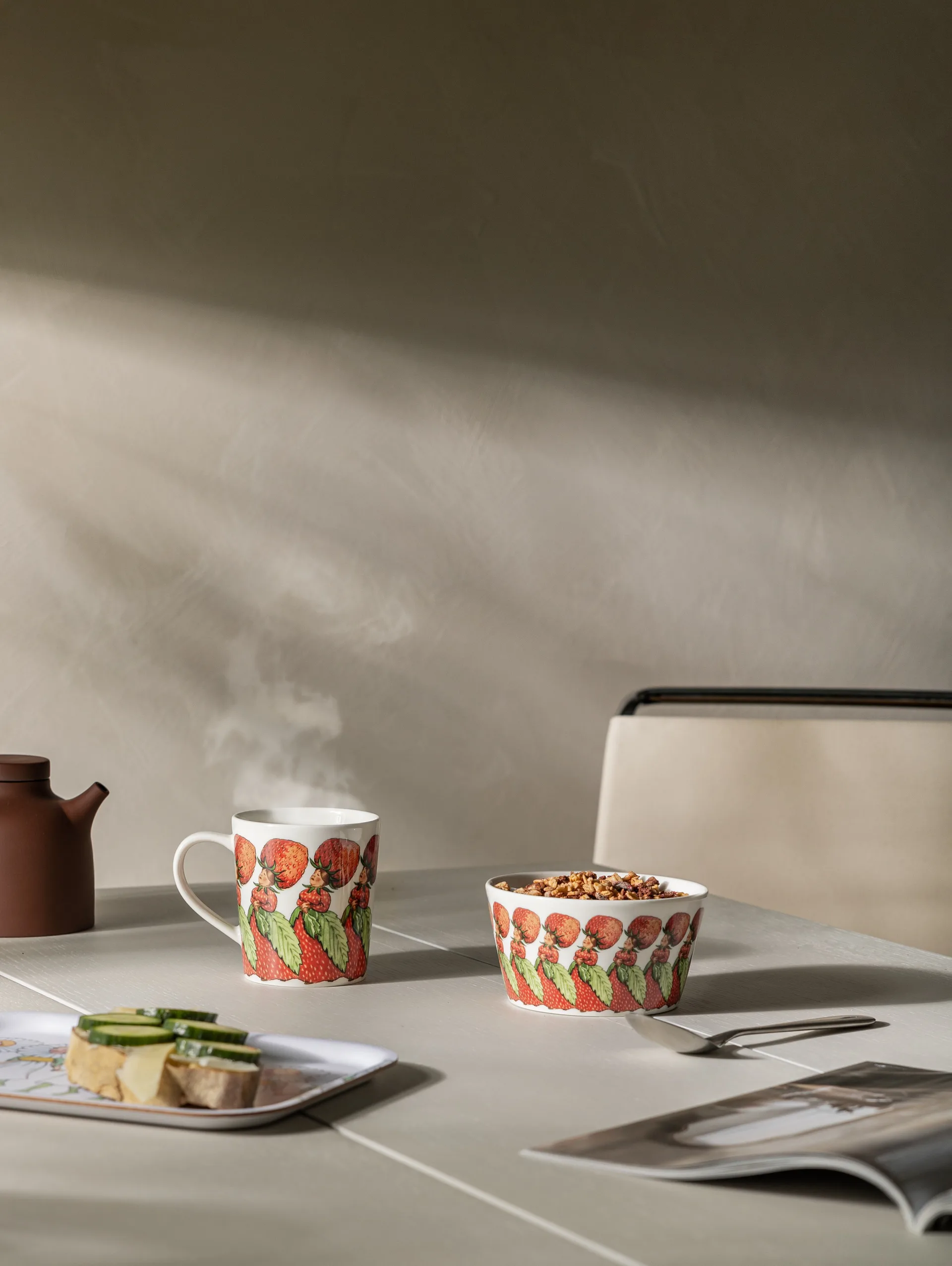 Bol Strawberry Family, 50 cl Design House Stockholm