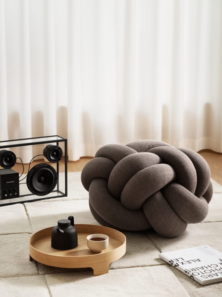 Cojín Knot M, Brown Design House Stockholm