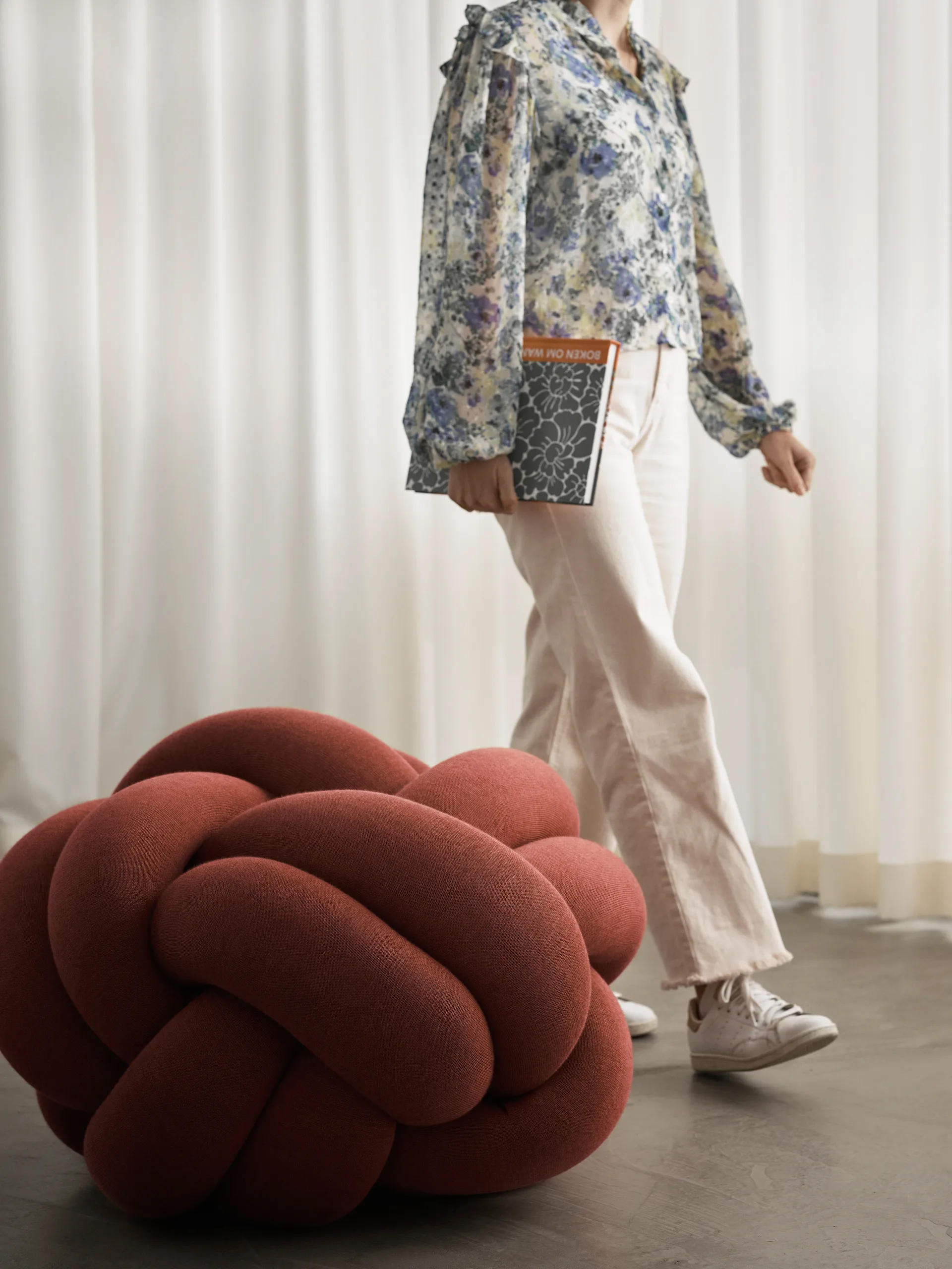 Cojín Knot XL, Ochre Design House Stockholm