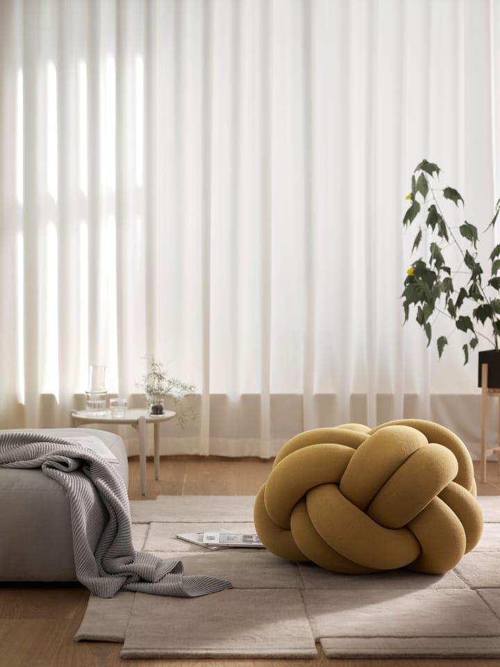 Cojín Knot XL, Yellow Design House Stockholm