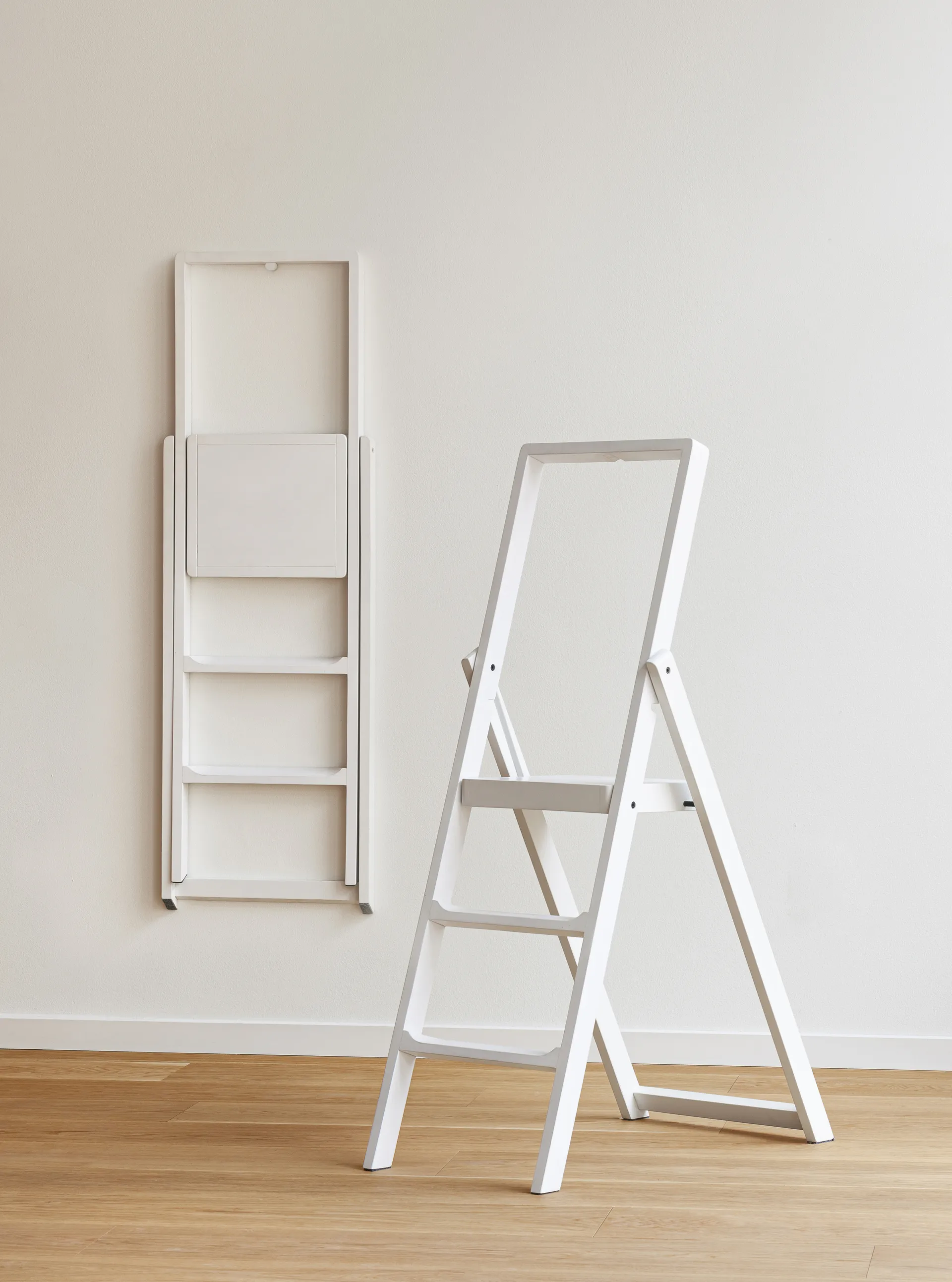 Escalera Step, Teñido de blanco Design House Stockholm