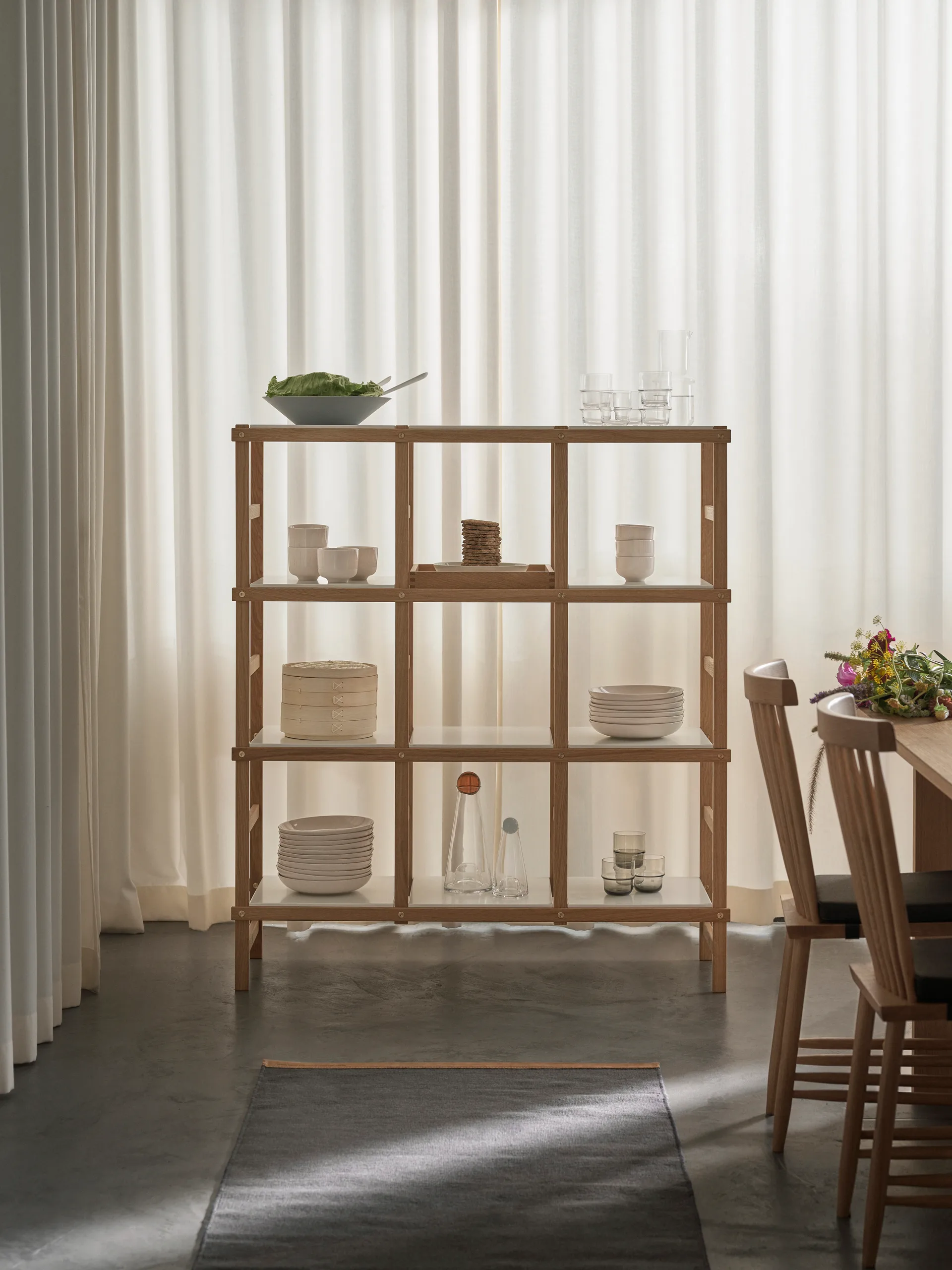 Estante Frame alto, Roble-blanco Design House Stockholm