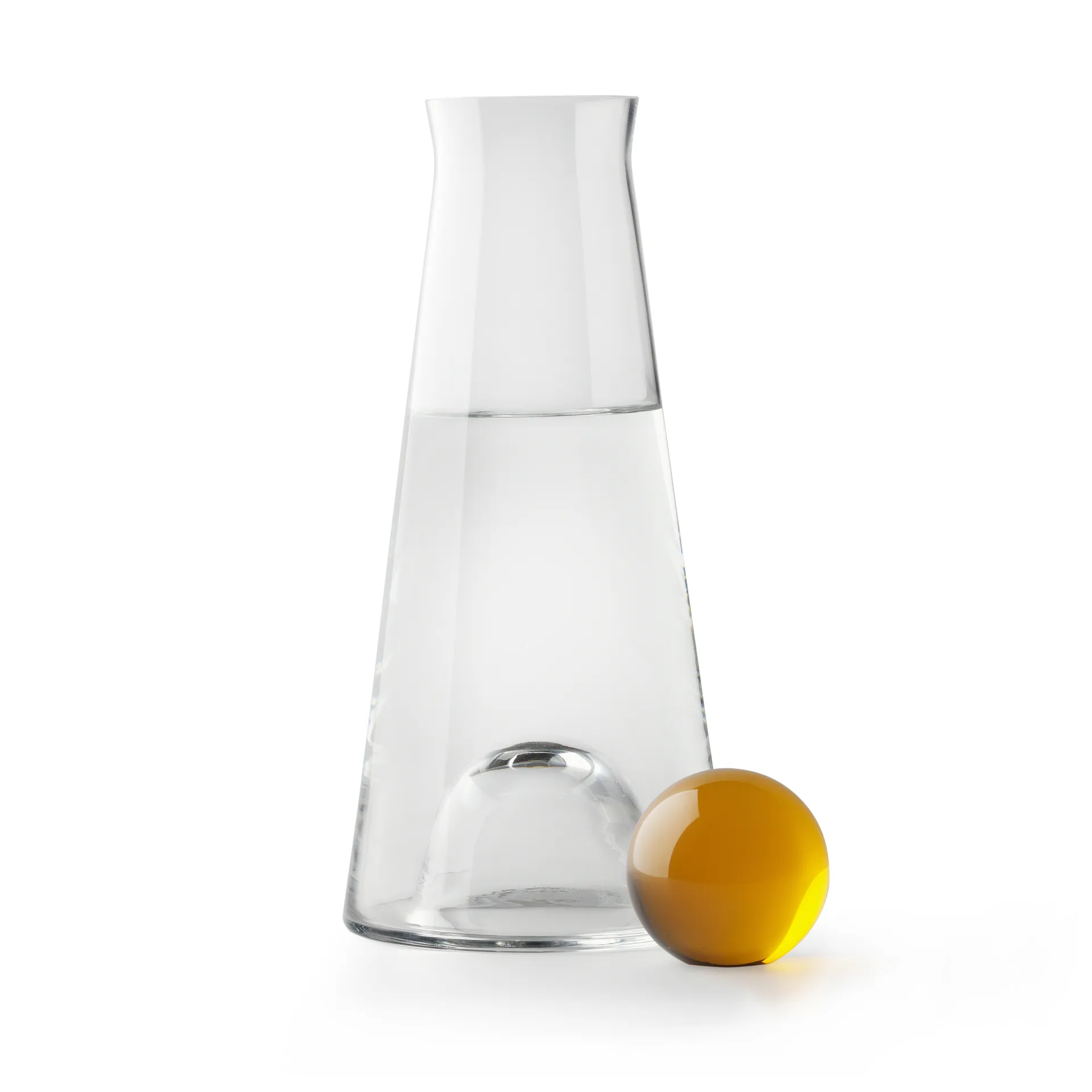 Jarra Fia, ámbar Design House Stockholm