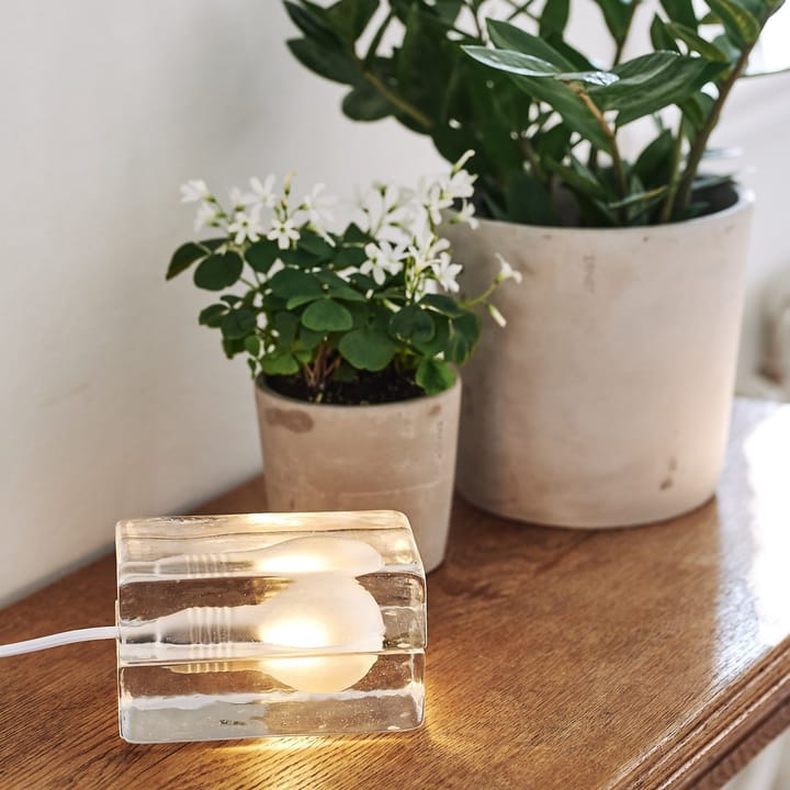 Lámpara de mesa Block Lamp, cable blanco Design House Stockholm