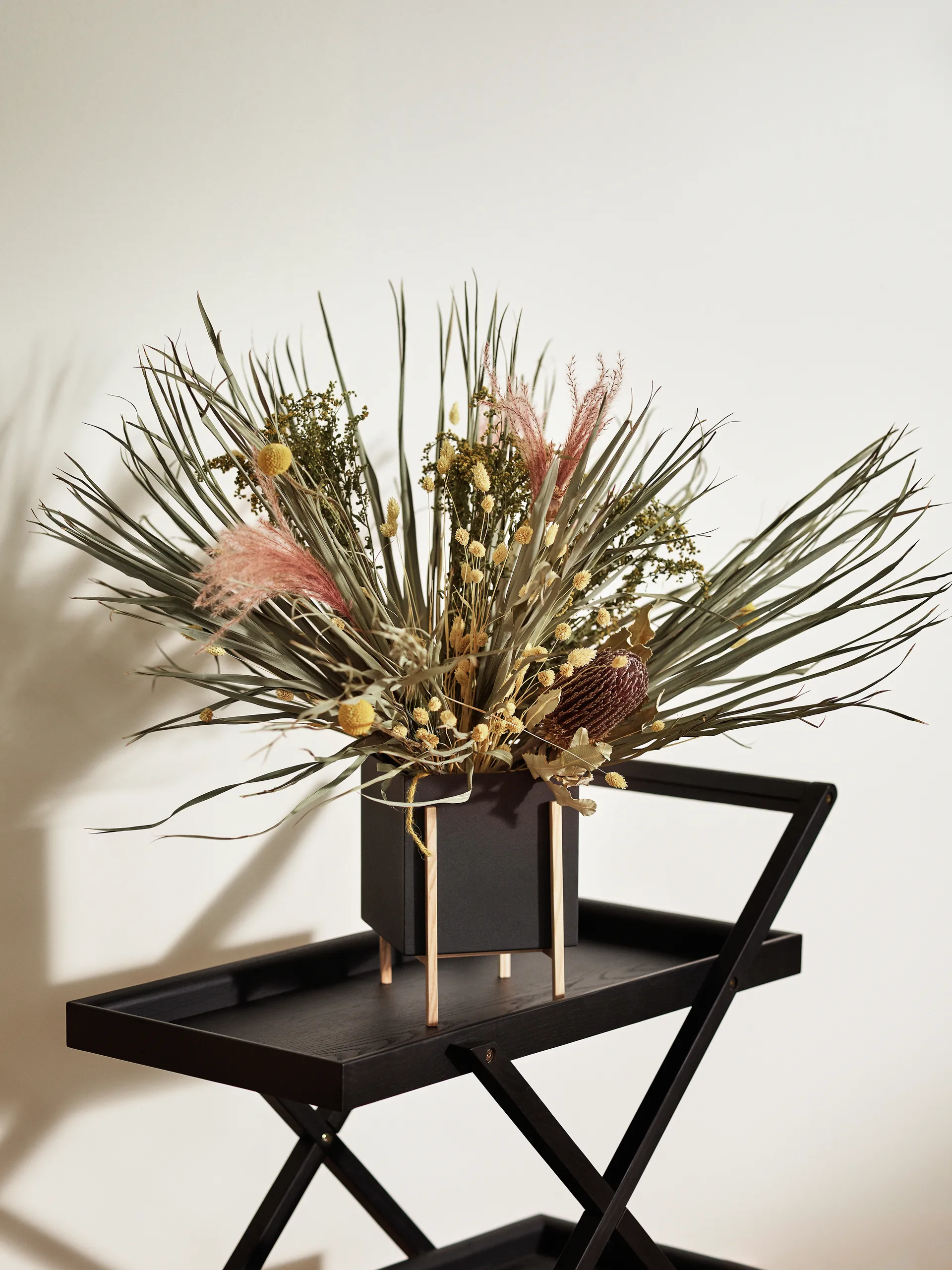 Maceta Botanic pot, negro-fresno Design House Stockholm