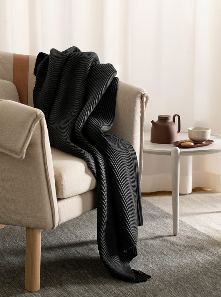 Manta Pleece 140x170 cm, Negro Design House Stockholm