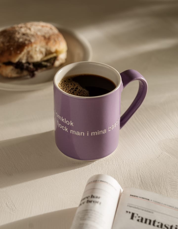Mug Astrid Lindgren, I am handsome, morado-sueco Design House Stockholm