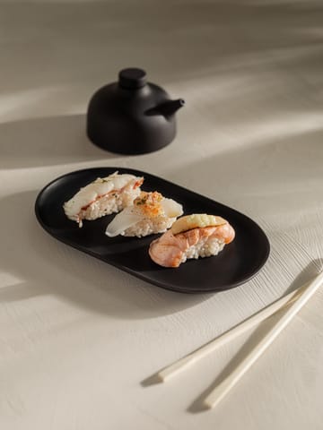 Plato ovalado Sand 12,5x20 cm - Black clay - Design House Stockholm