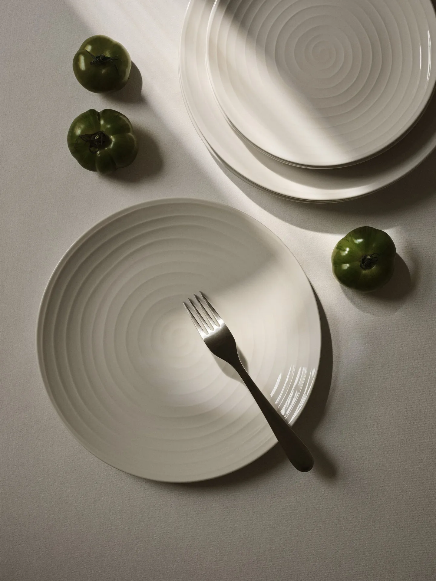 Plato pequeño Blond, blanco, rayas Design House Stockholm