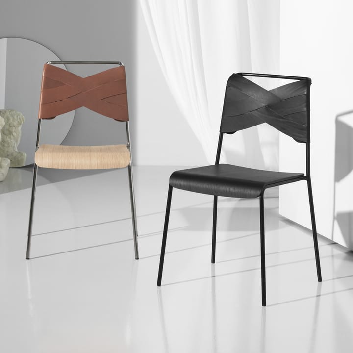 Silla Torso, Roble, cuero natural, patas de cromo Design House Stockholm