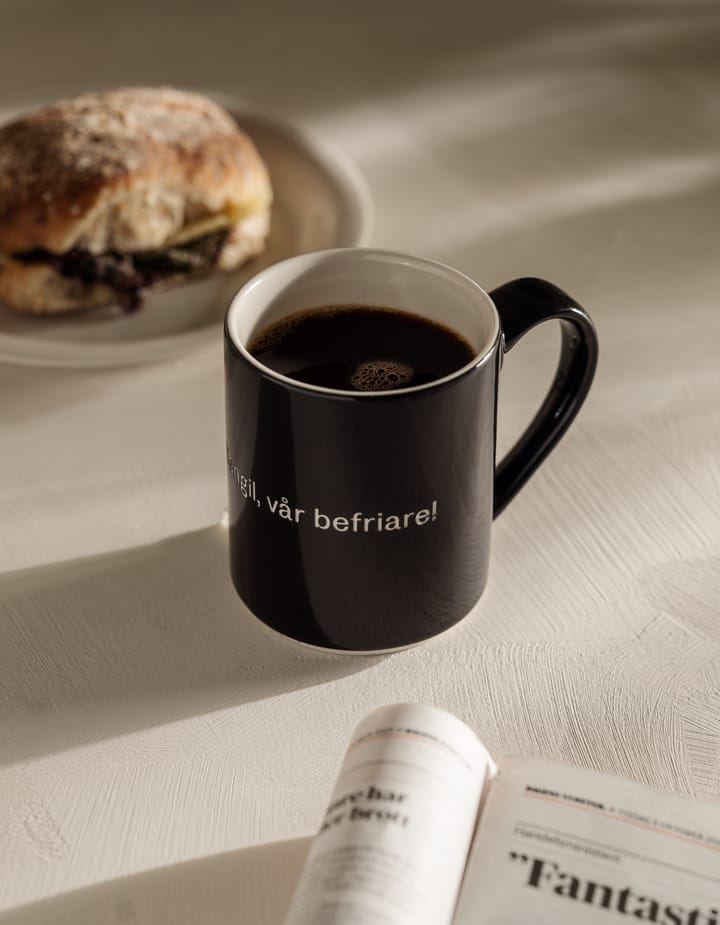 Taza Astrid Lindgren, all makt åt Tengil, texto en sueco Design House Stockholm
