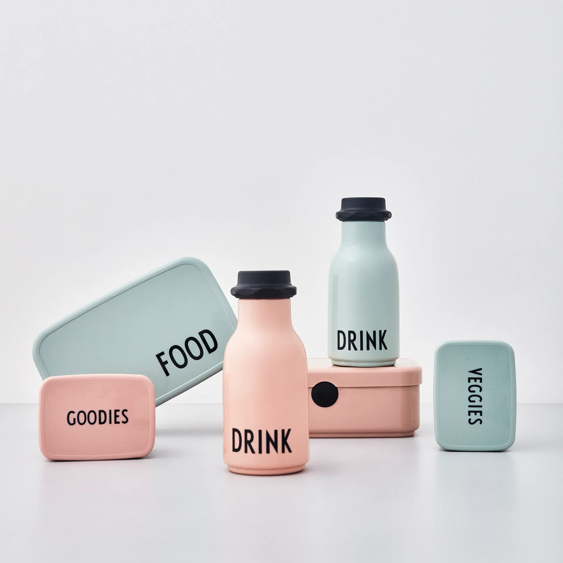 Botella para beber Design Letters Kids, Nude Design Letters