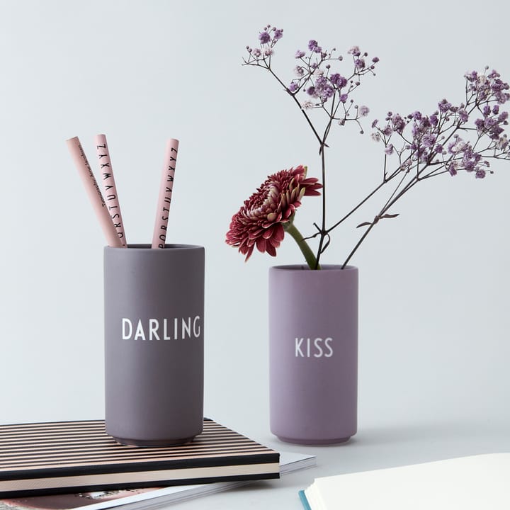 Jarrón con texto Design Letters, Darling Design Letters