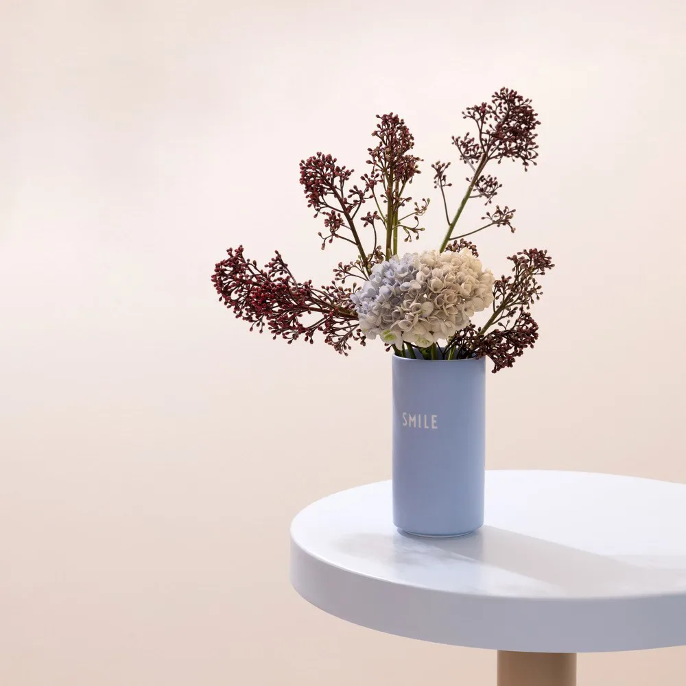 Jarrón con texto Design Letters, Smile Design Letters