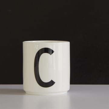 Taza con letra Design Letters - C - Design Letters