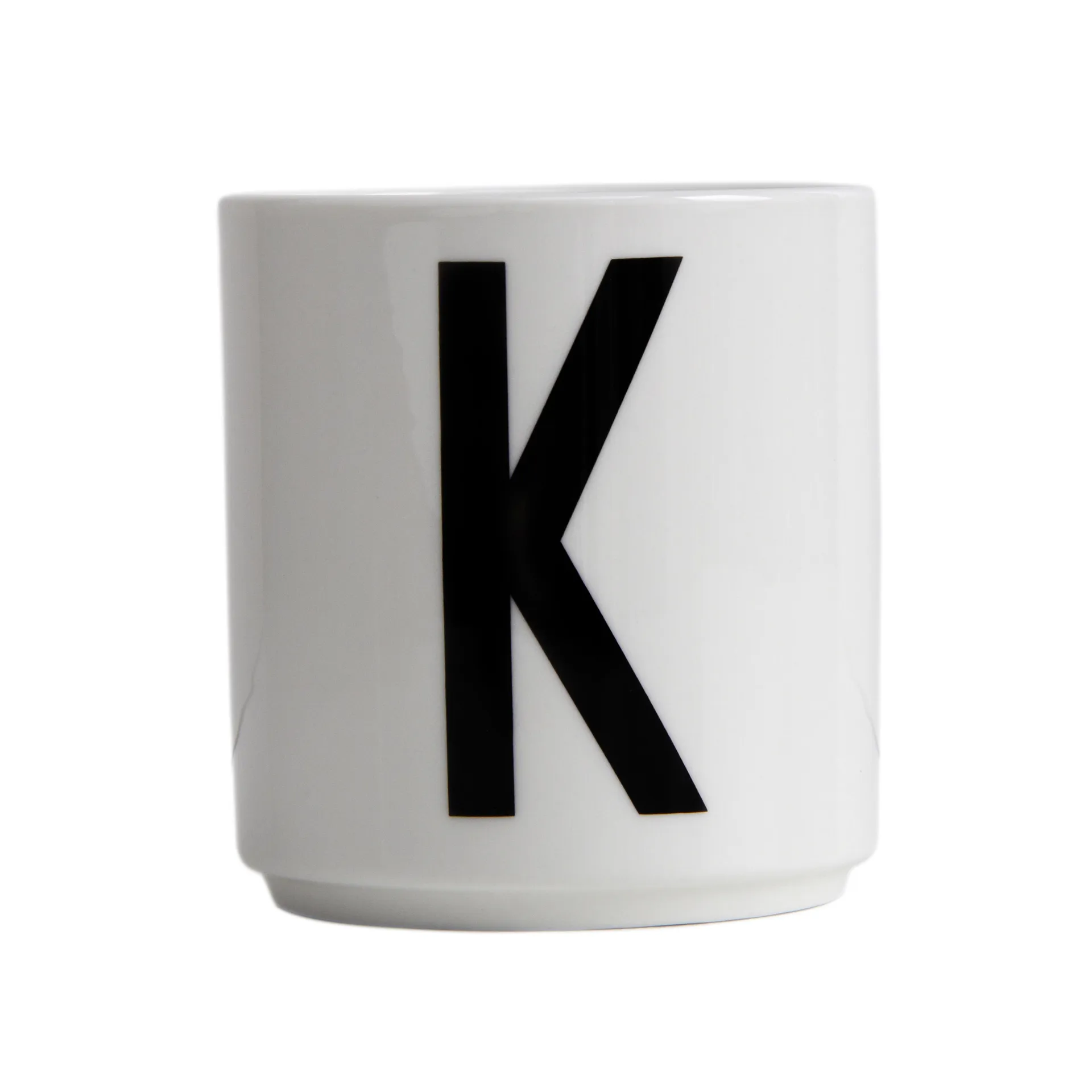 Taza con letra Design Letters, K Design Letters