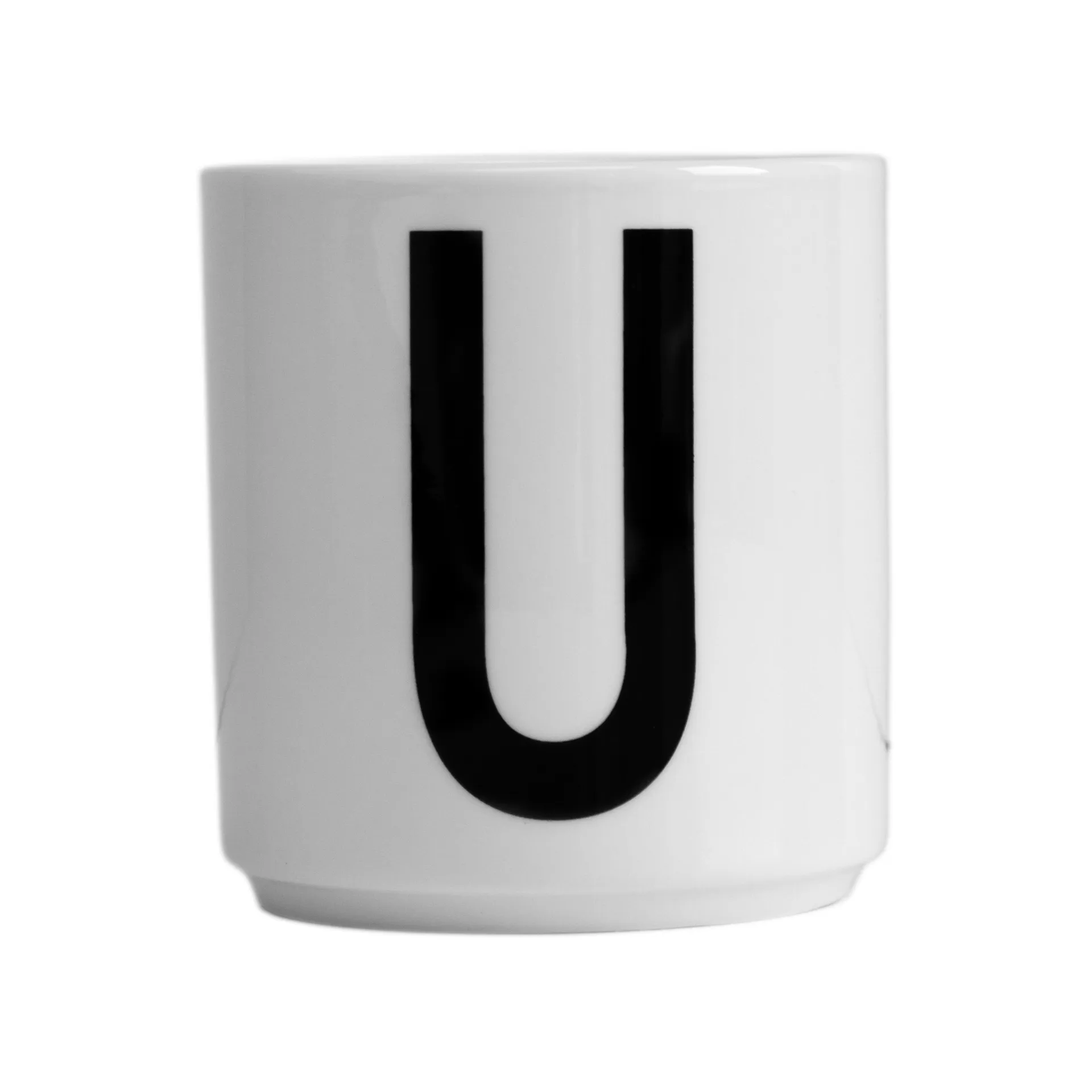 Taza con letra Design Letters, U Design Letters