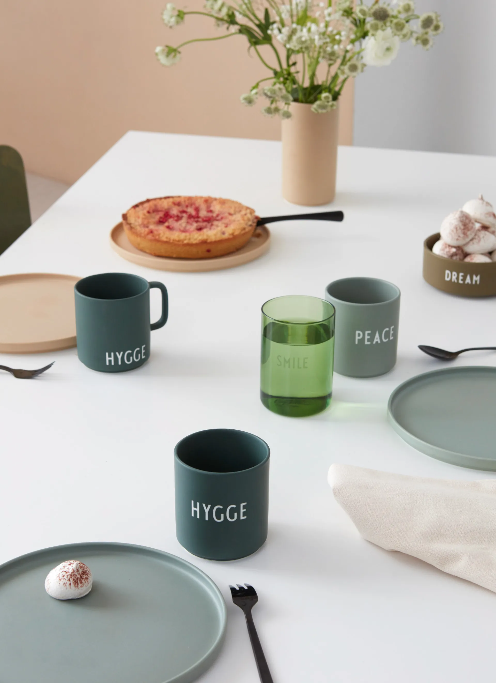 Taza favorita con asa Design Letters 25 cl, Hygge-dark green Design Letters