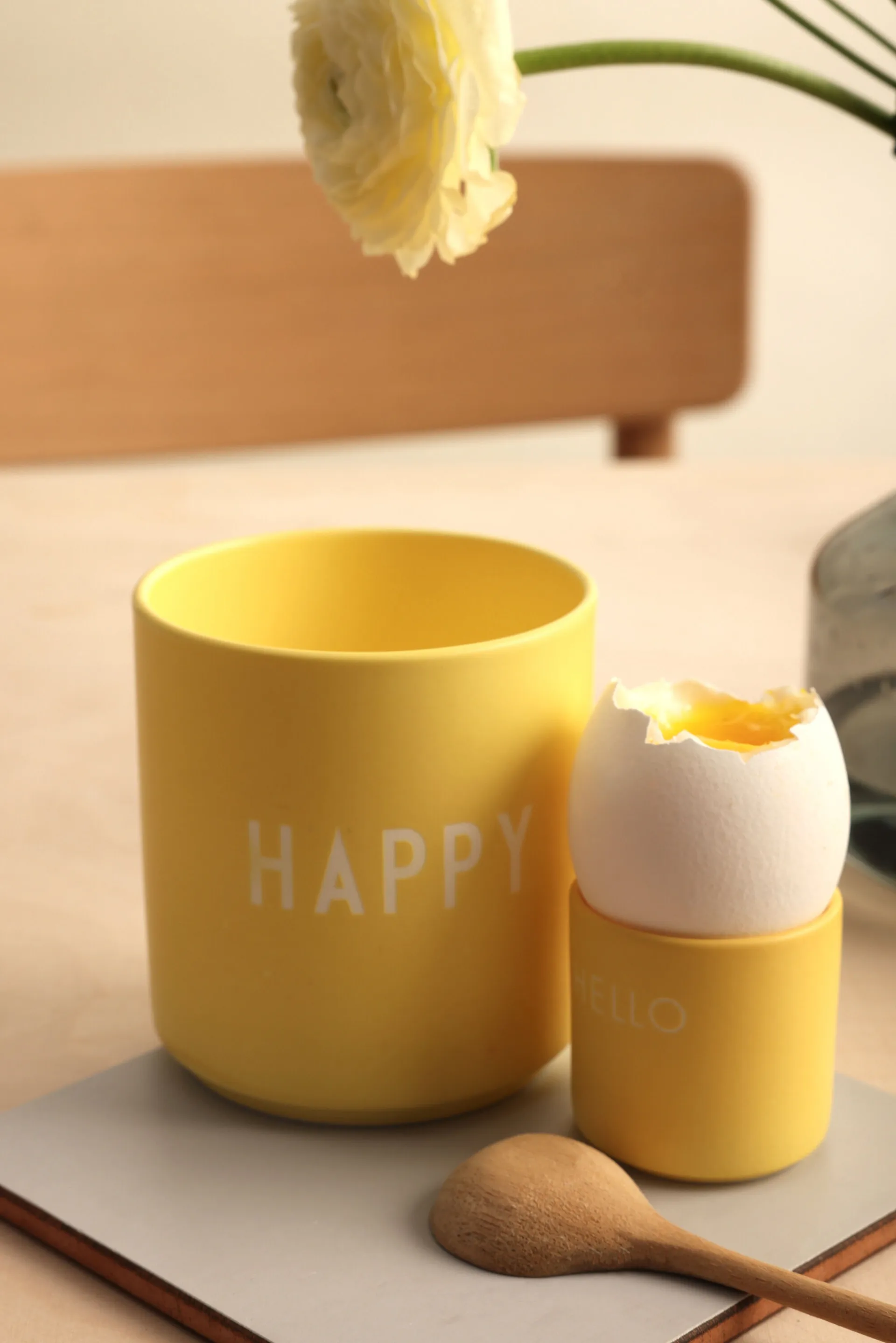 Taza favorita Design Letters 25 cl, Happy-yellow Design Letters