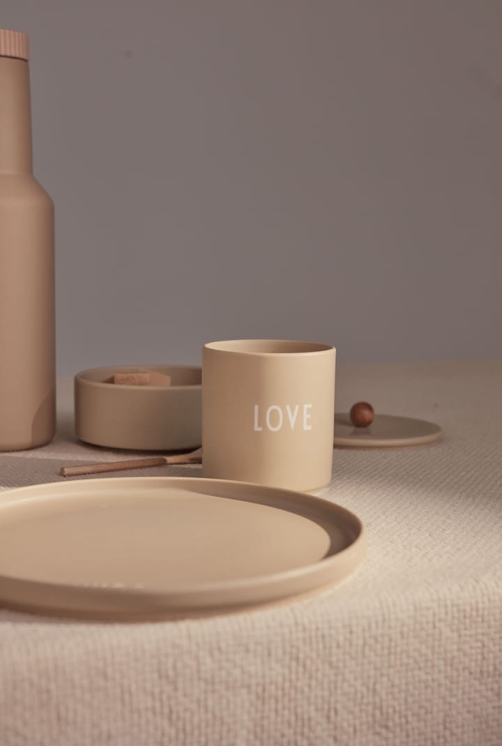 Taza favorita Design Letters 25 cl, Love-beige Design Letters