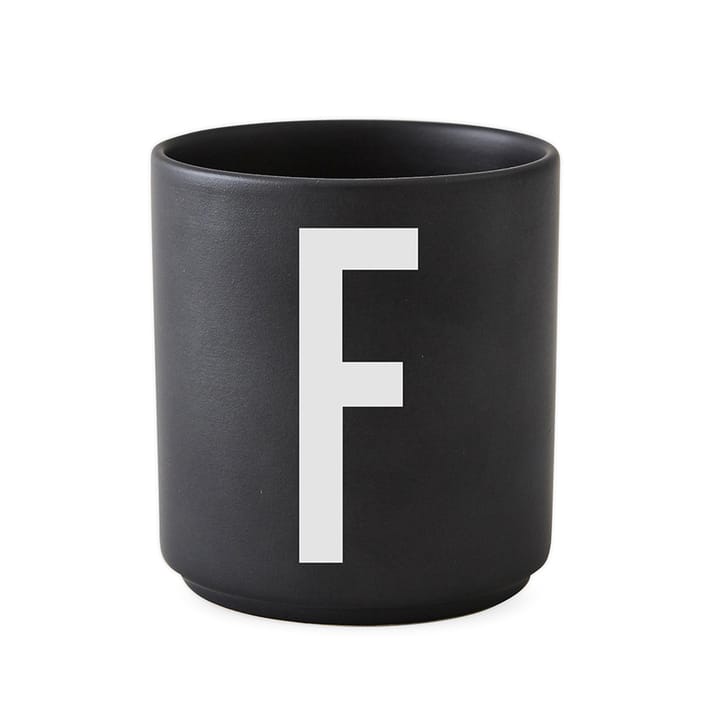 Taza negra Design Letters - F - Design Letters