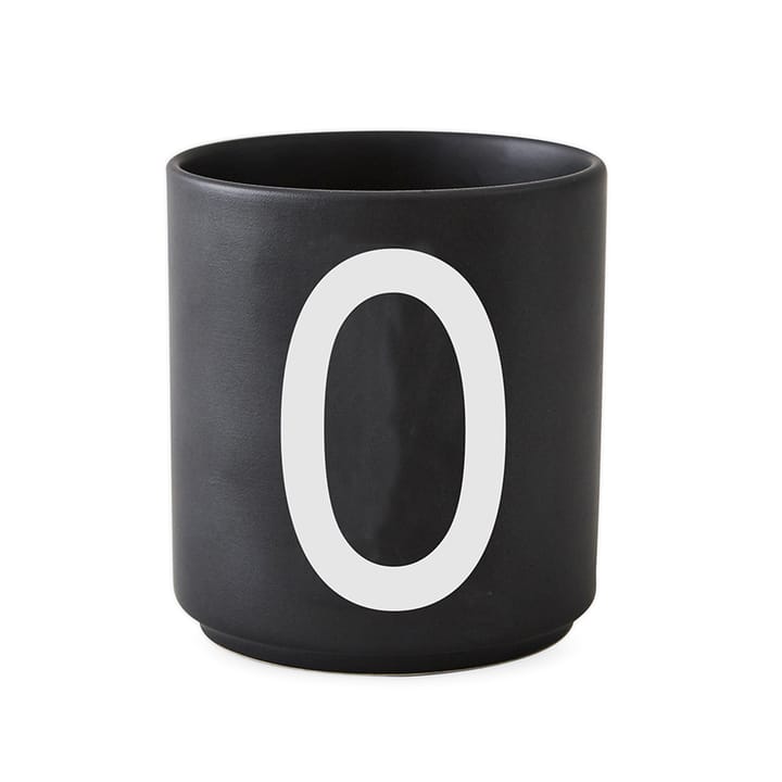 Taza negra Design Letters - O - Design Letters