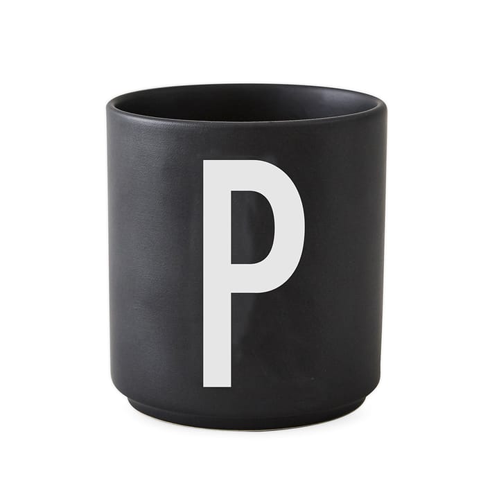 Taza negra Design Letters - P - Design Letters