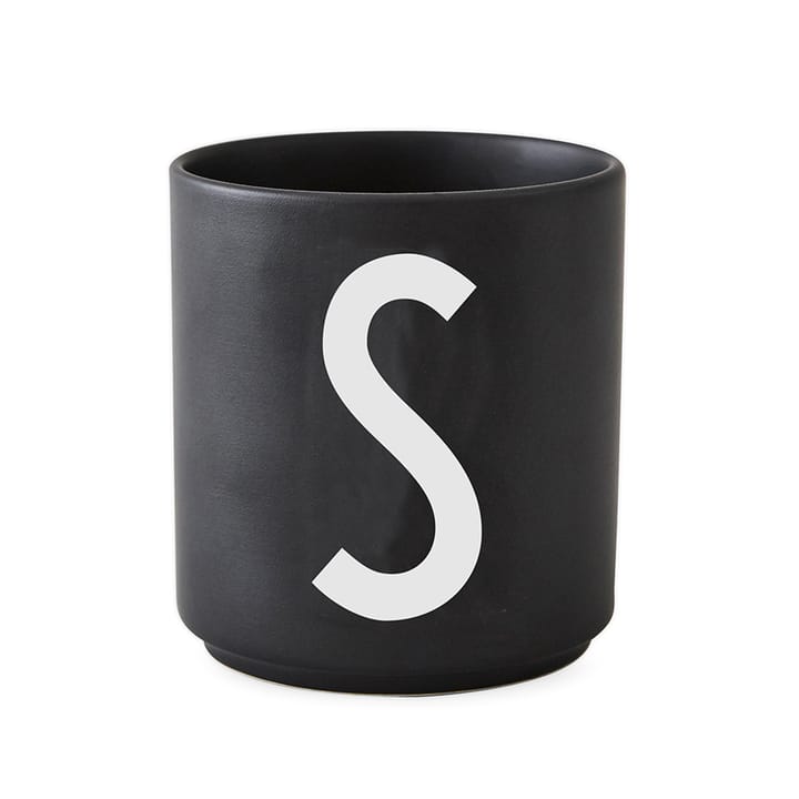 Taza negra Design Letters - S - Design Letters