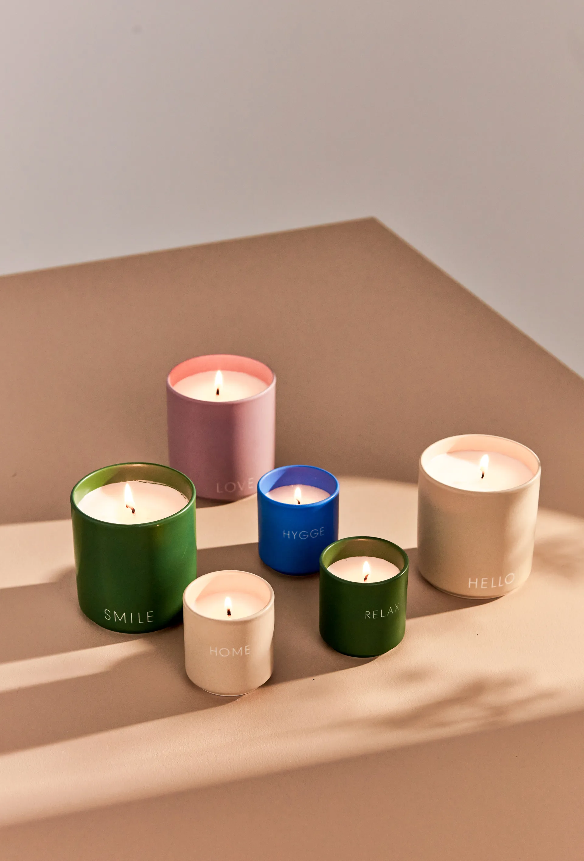 Vela perfumada Design Letters Ø8 cm, Smile-grass green Design Letters