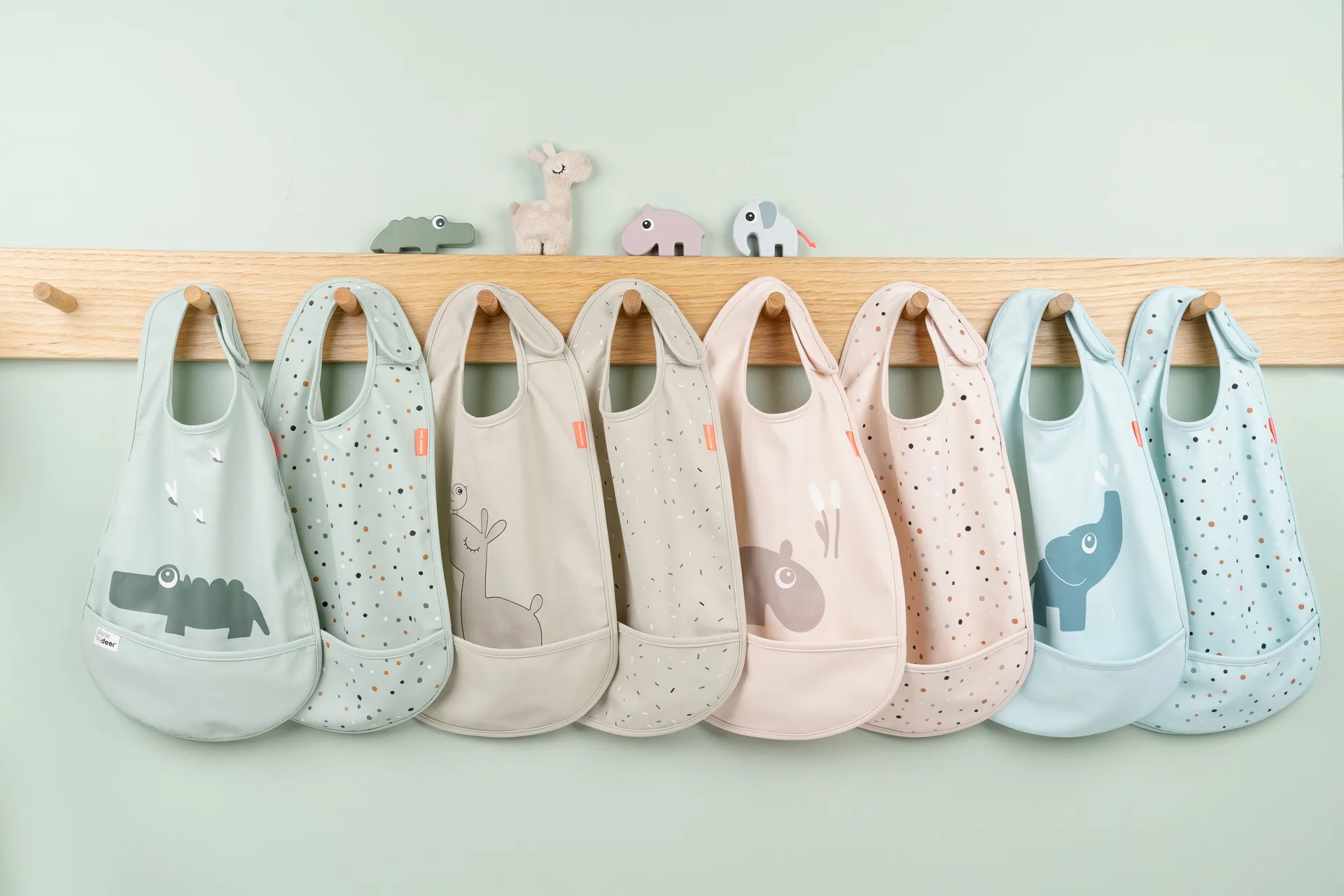 Baberos con velcro Lalee 2-pack, Sand Done by deer