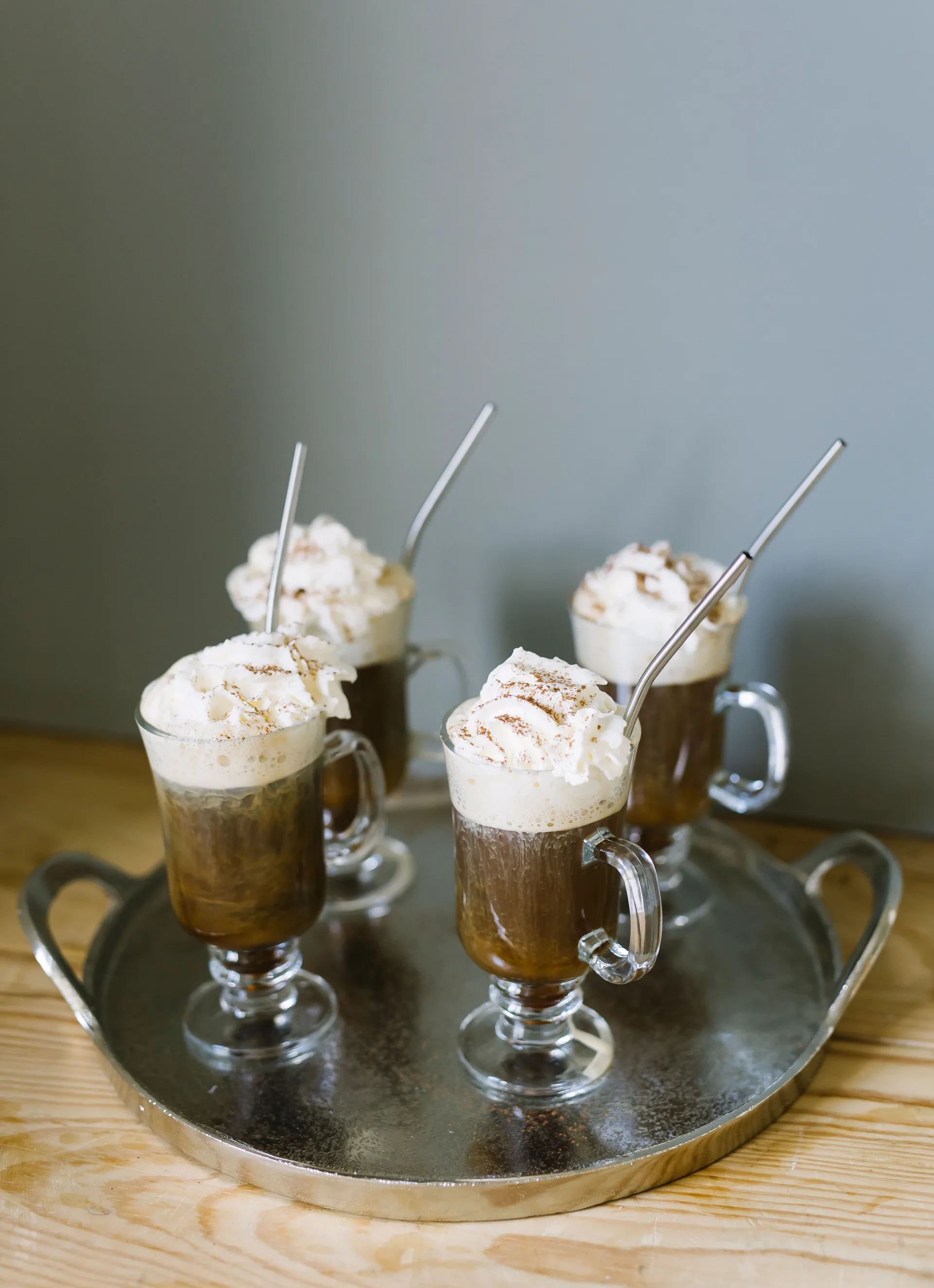 Bandeja de servir Saba Ø34 cm, aluminio Dorre