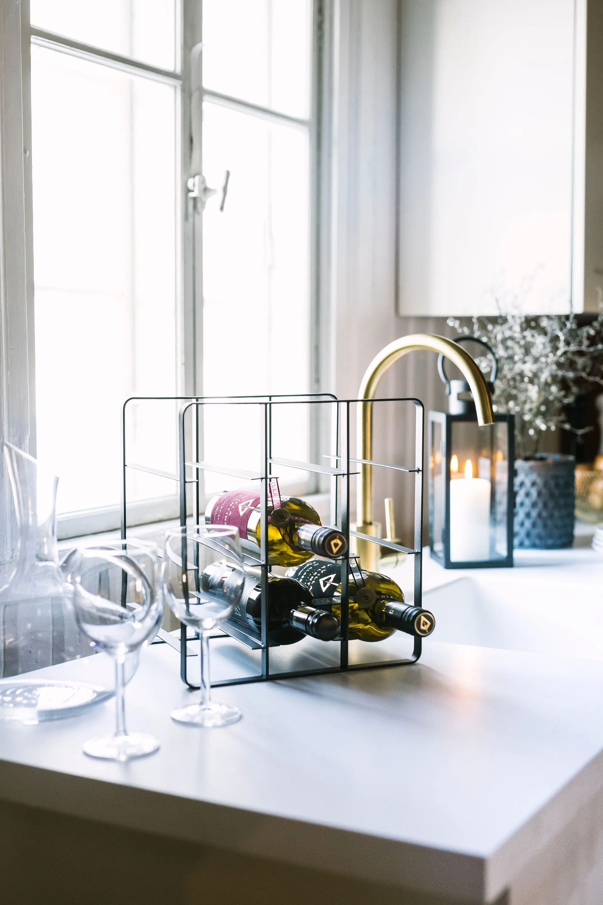 Botellero Vinia 9 botellas 30 cm, hierro Dorre