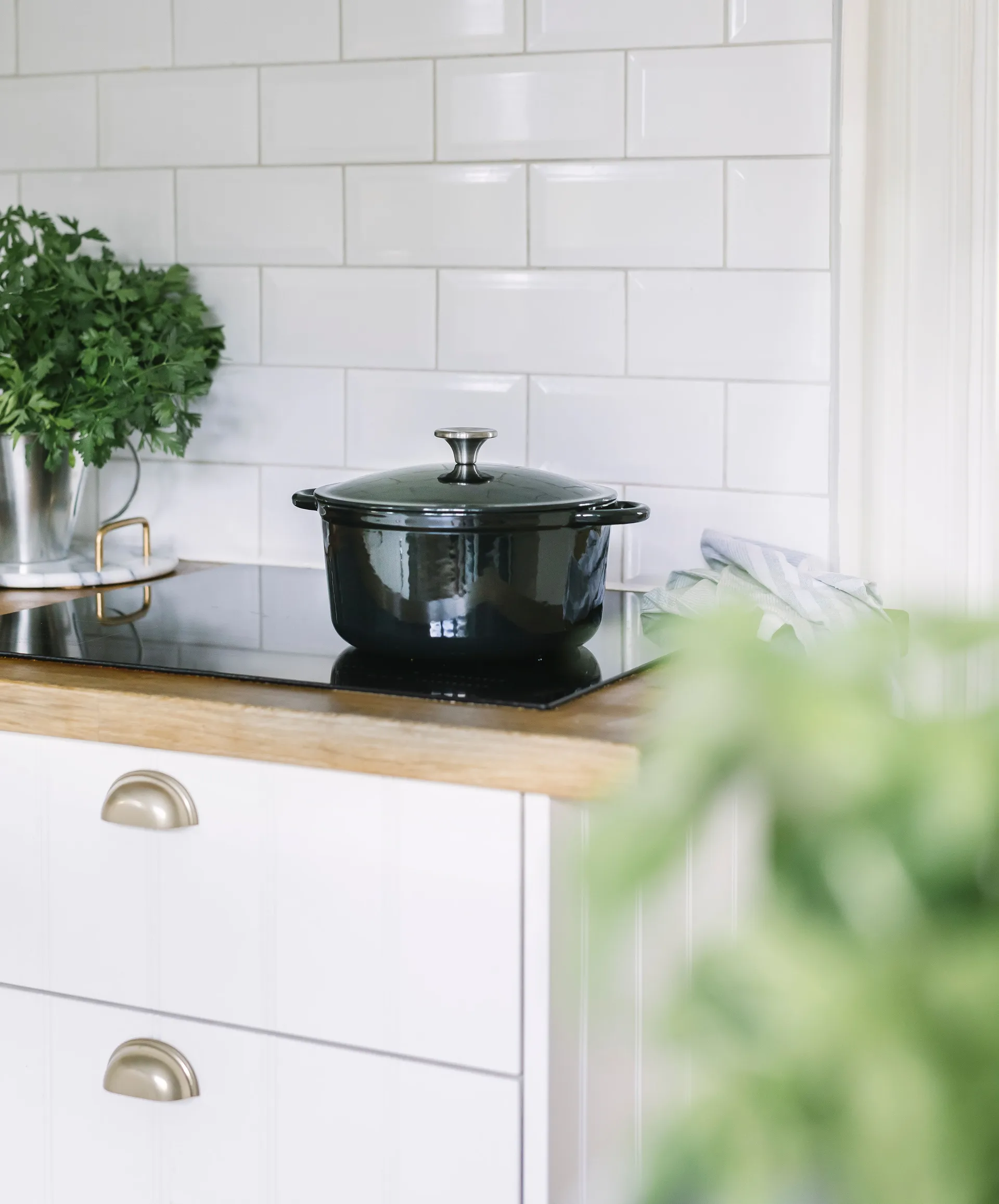 Olla de hierro fundido esmaltada Gretl 4 L, negro Dorre